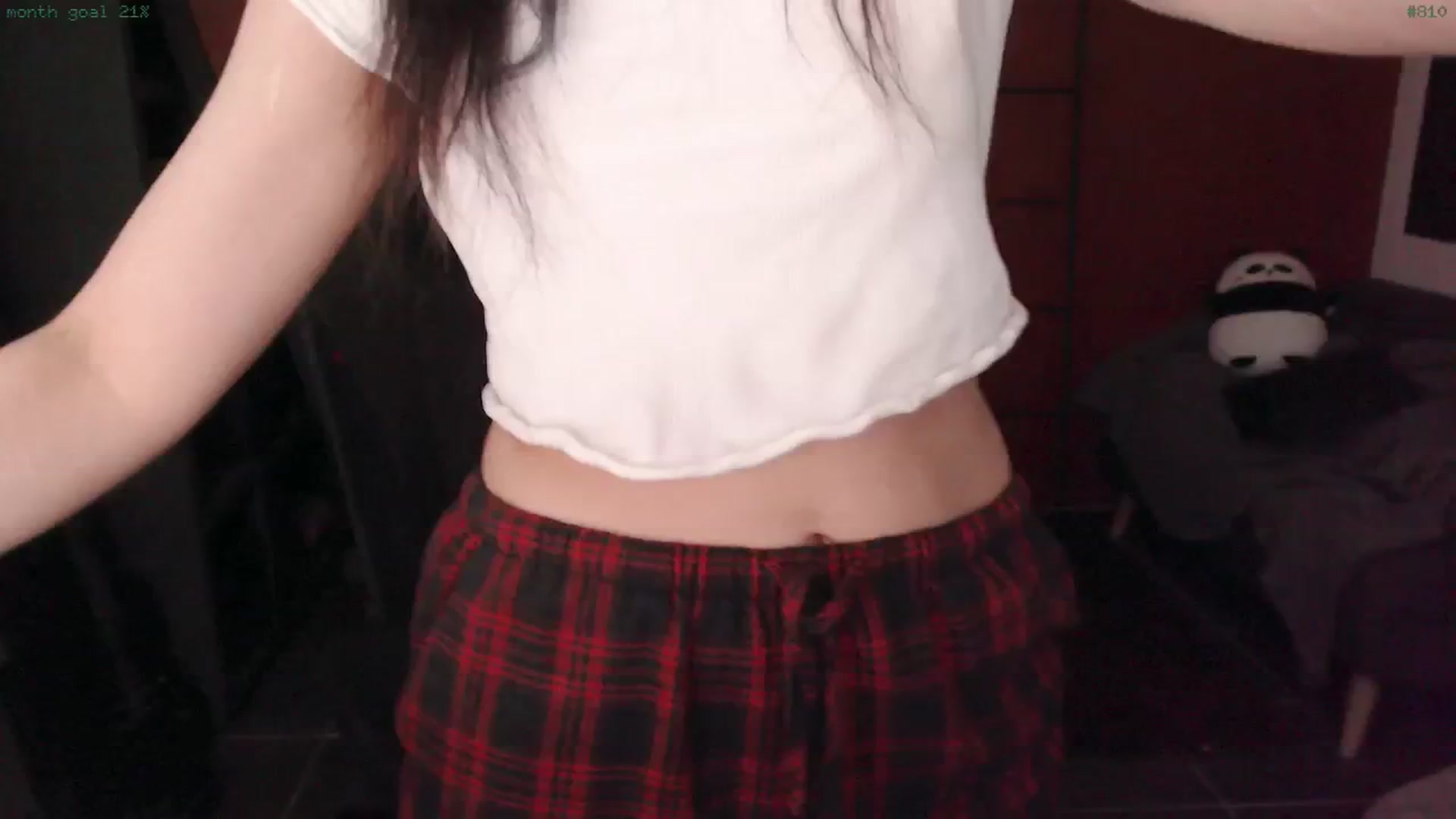 Gallery image thumbnail from four_limbs's myfreecams stream on, 04/13/2025, 04:13 image 20 of 20