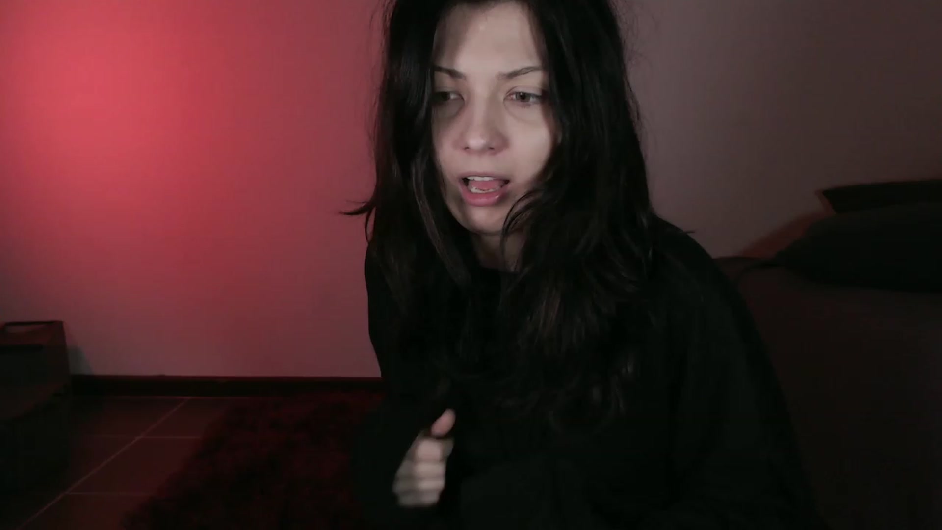 Gallery image thumbnail from four_limps's myfreecams stream on, 09/25/2023, 24:43 image 10 of 20