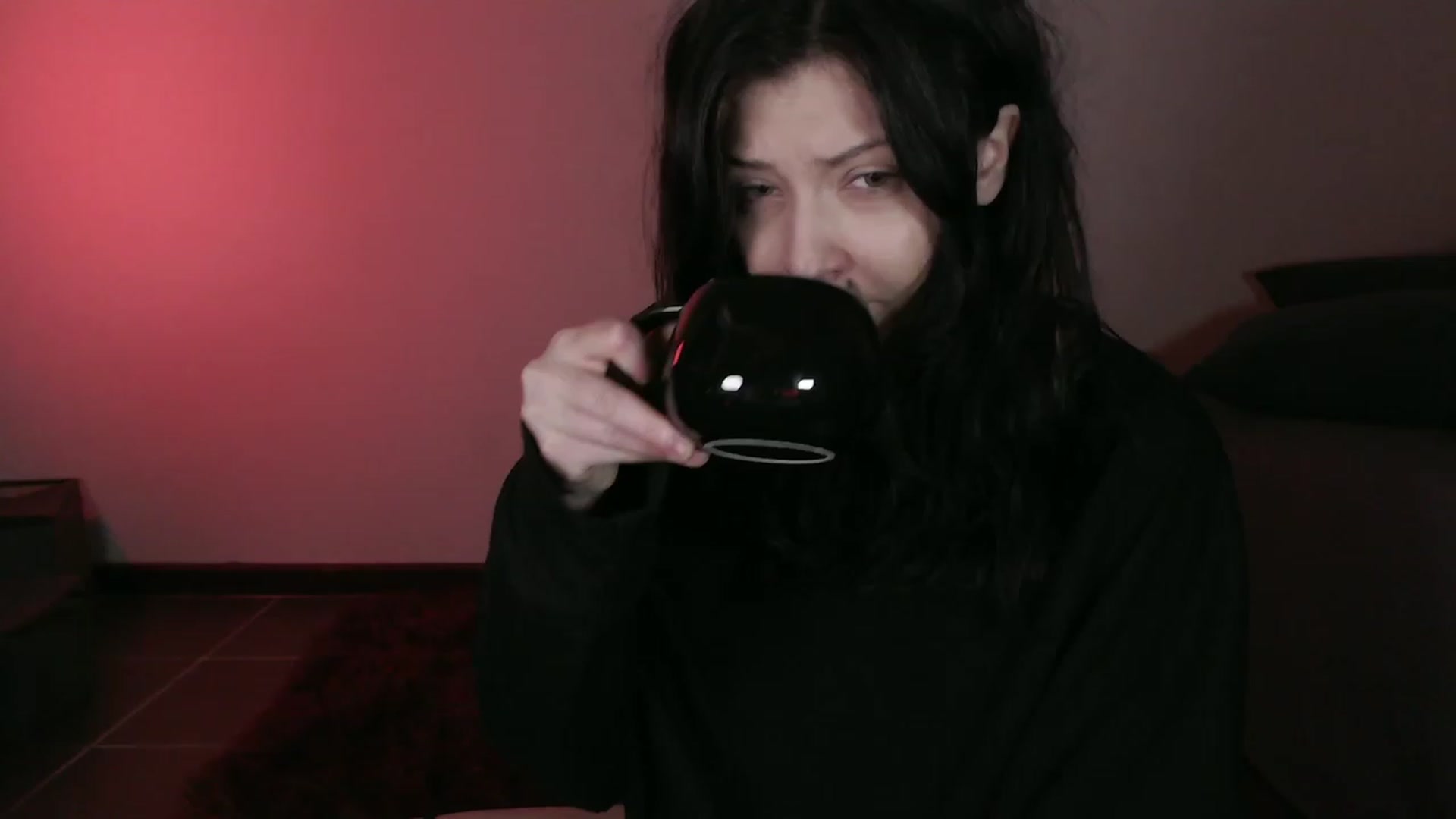 Gallery image thumbnail from four_limps's myfreecams stream on, 09/25/2023, 24:43 image 17 of 20