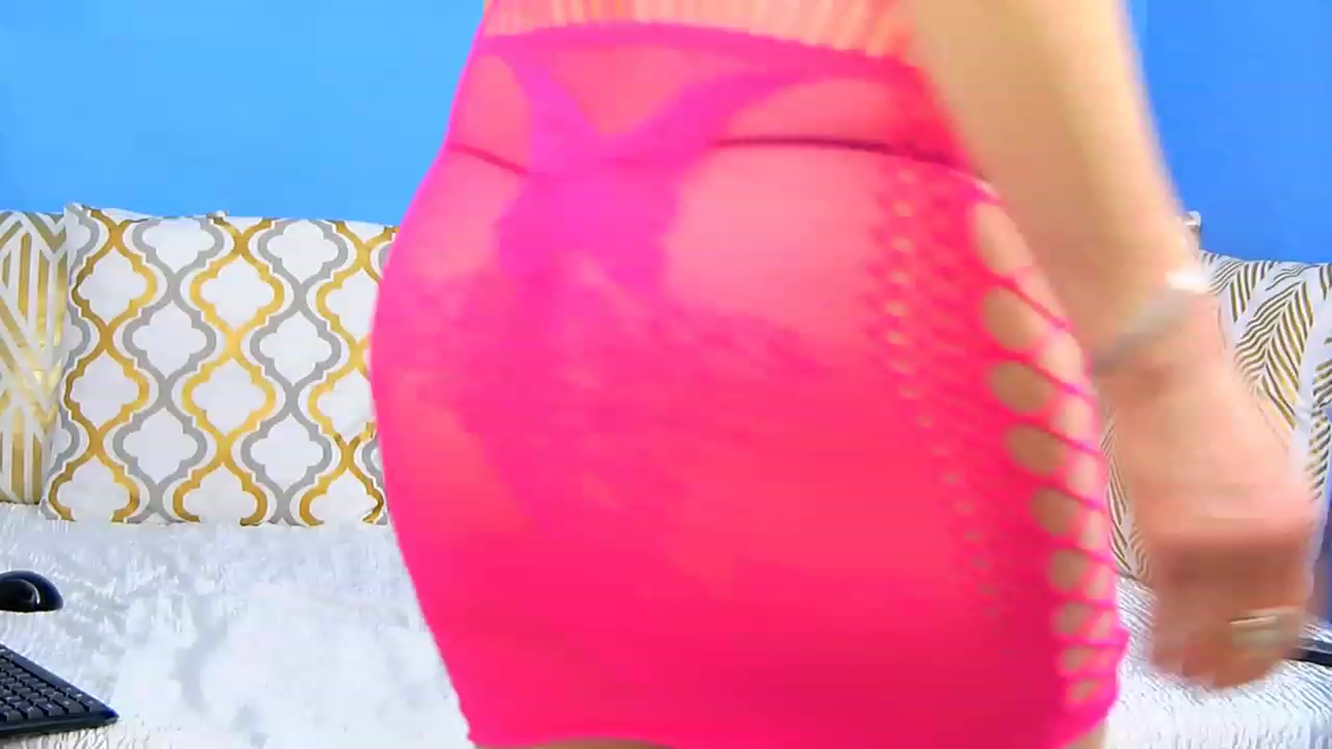 Gallery image thumbnail from foxxxey_lady's myfreecams stream on, 03/03/2024, 14:54 image 10 of 20