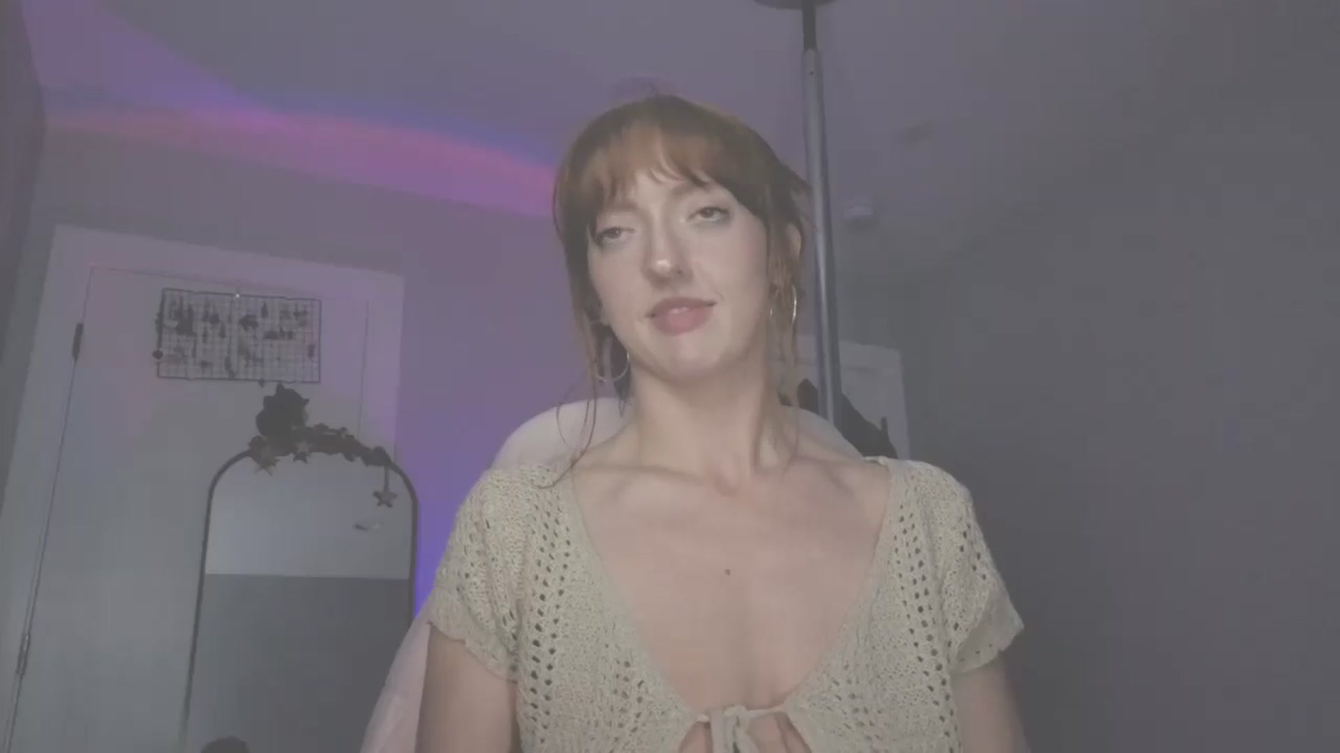 Gallery image thumbnail from foxxyyredd's myfreecams stream on, 05/31/2026, 10:27 image 19 of 20
