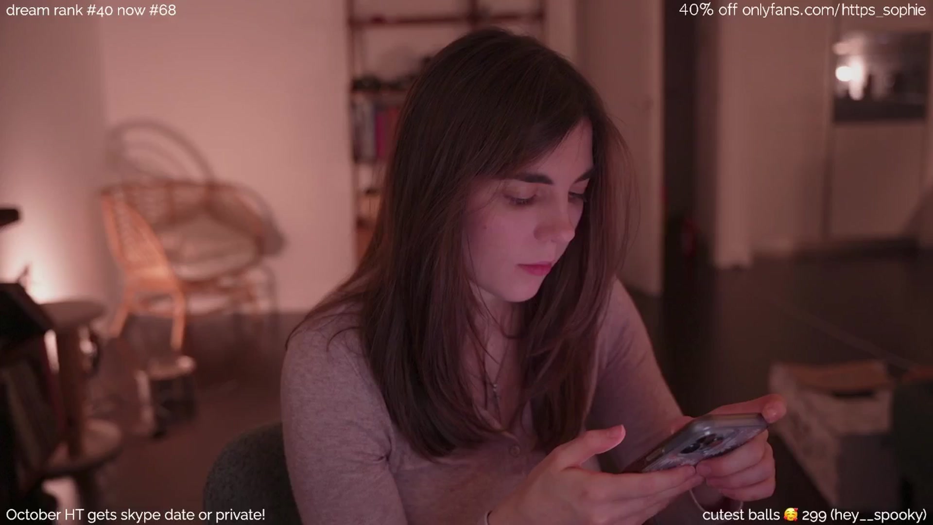 Gallery image thumbnail from frankensophie's myfreecams stream on, 10/30/2024, 03:23 image 7 of 20
