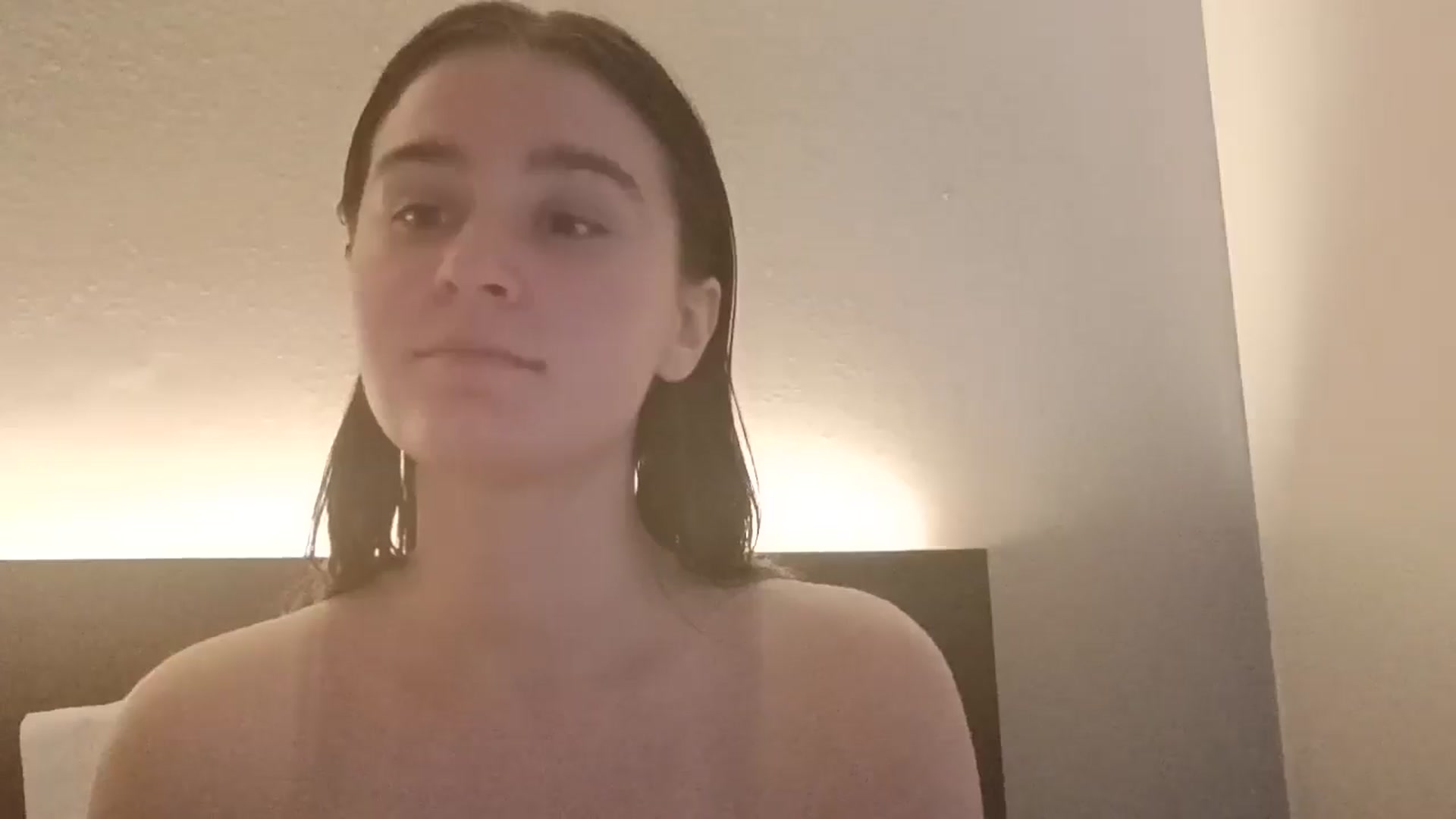 Gallery image thumbnail from freaky_bitch's myfreecams stream on, 11/02/2025, 17:00 image 6 of 20