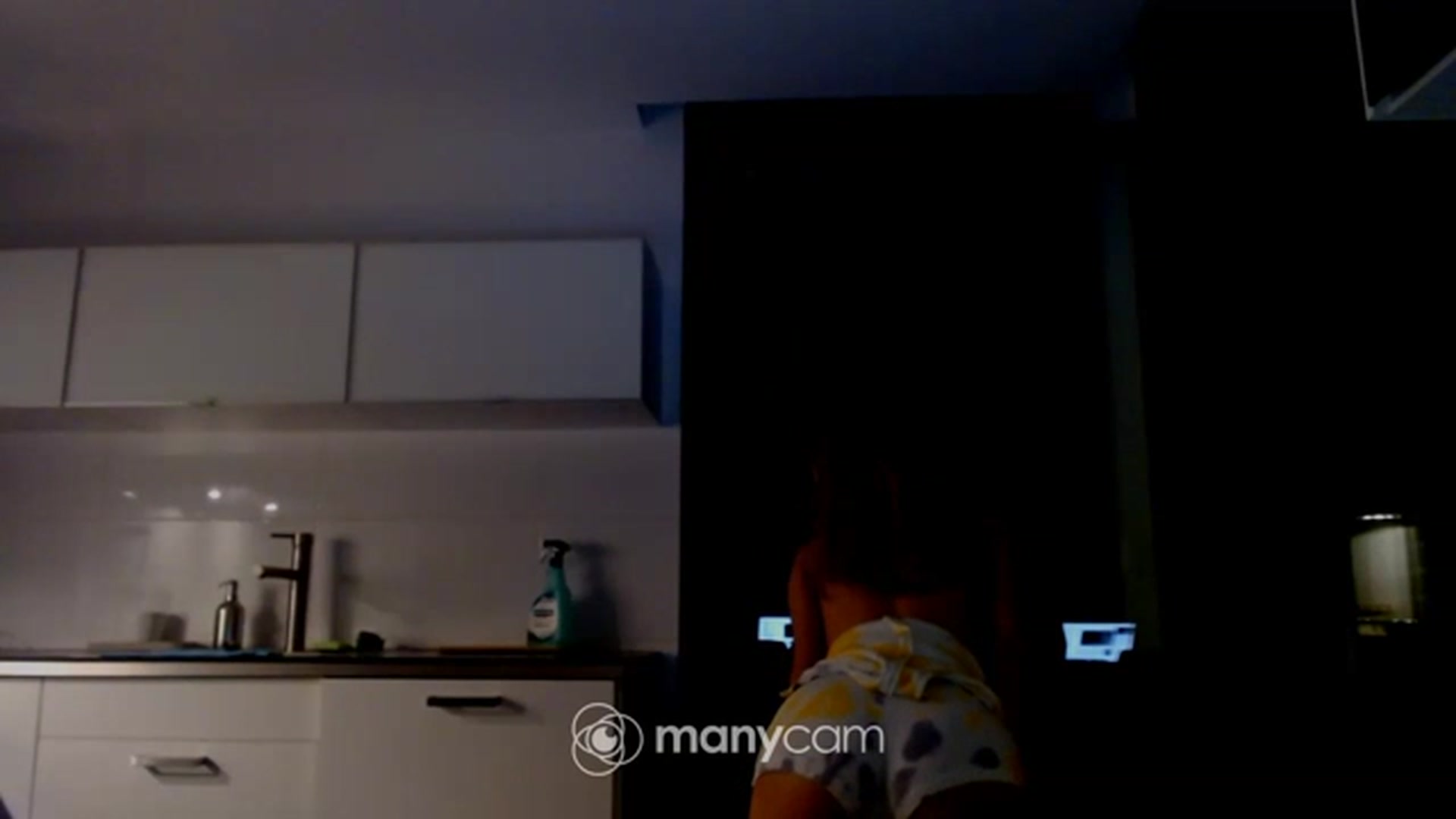 Gallery image thumbnail from fresagirl's myfreecams stream on, 01/28/2023, 24:03 image 6 of 20