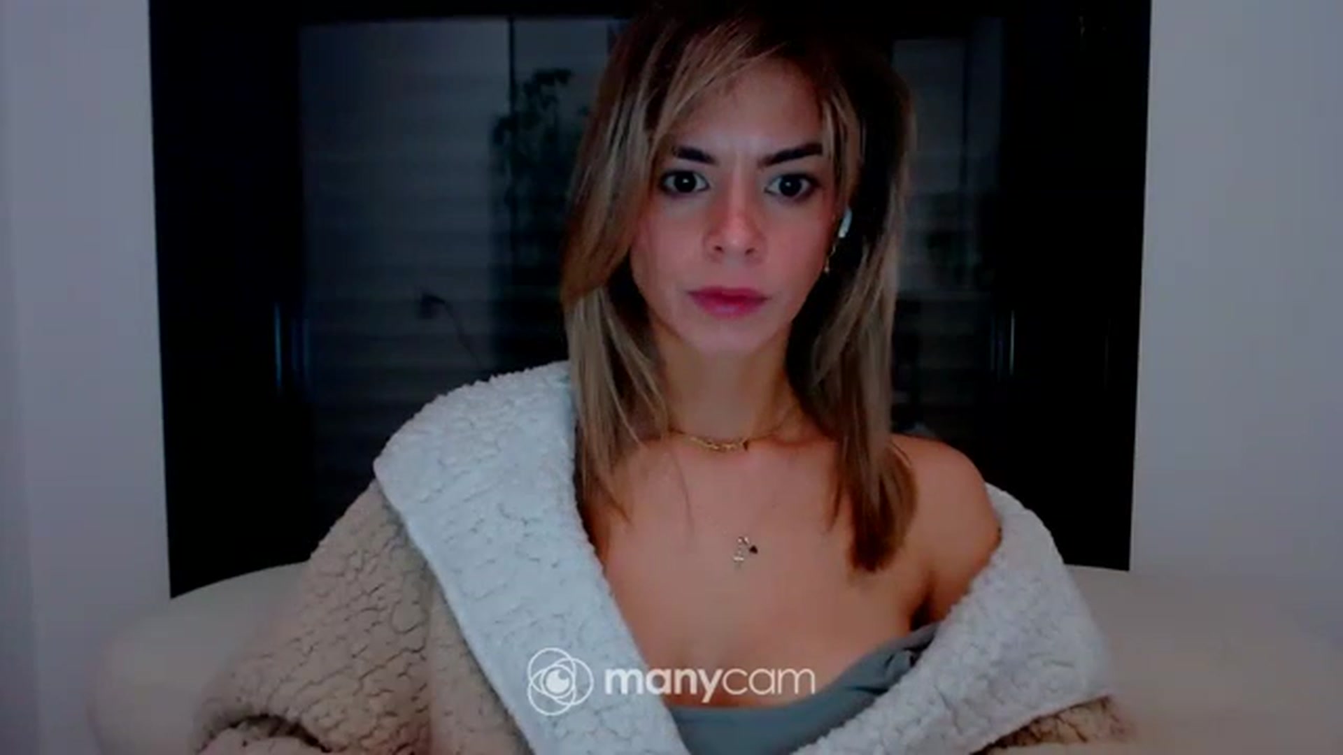 Gallery image thumbnail from fresagirl's myfreecams stream on, 02/07/2023, 02:08 image 12 of 20