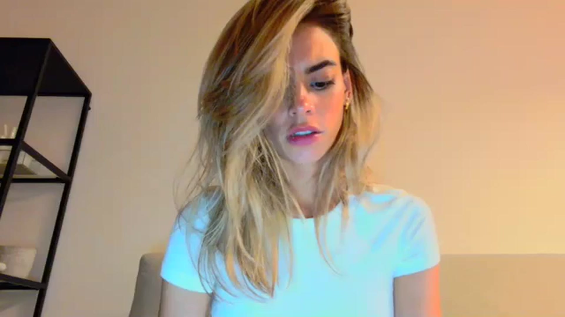 Gallery image thumbnail from fresagirl's myfreecams stream on, 09/26/2023, 22:35 image 5 of 20