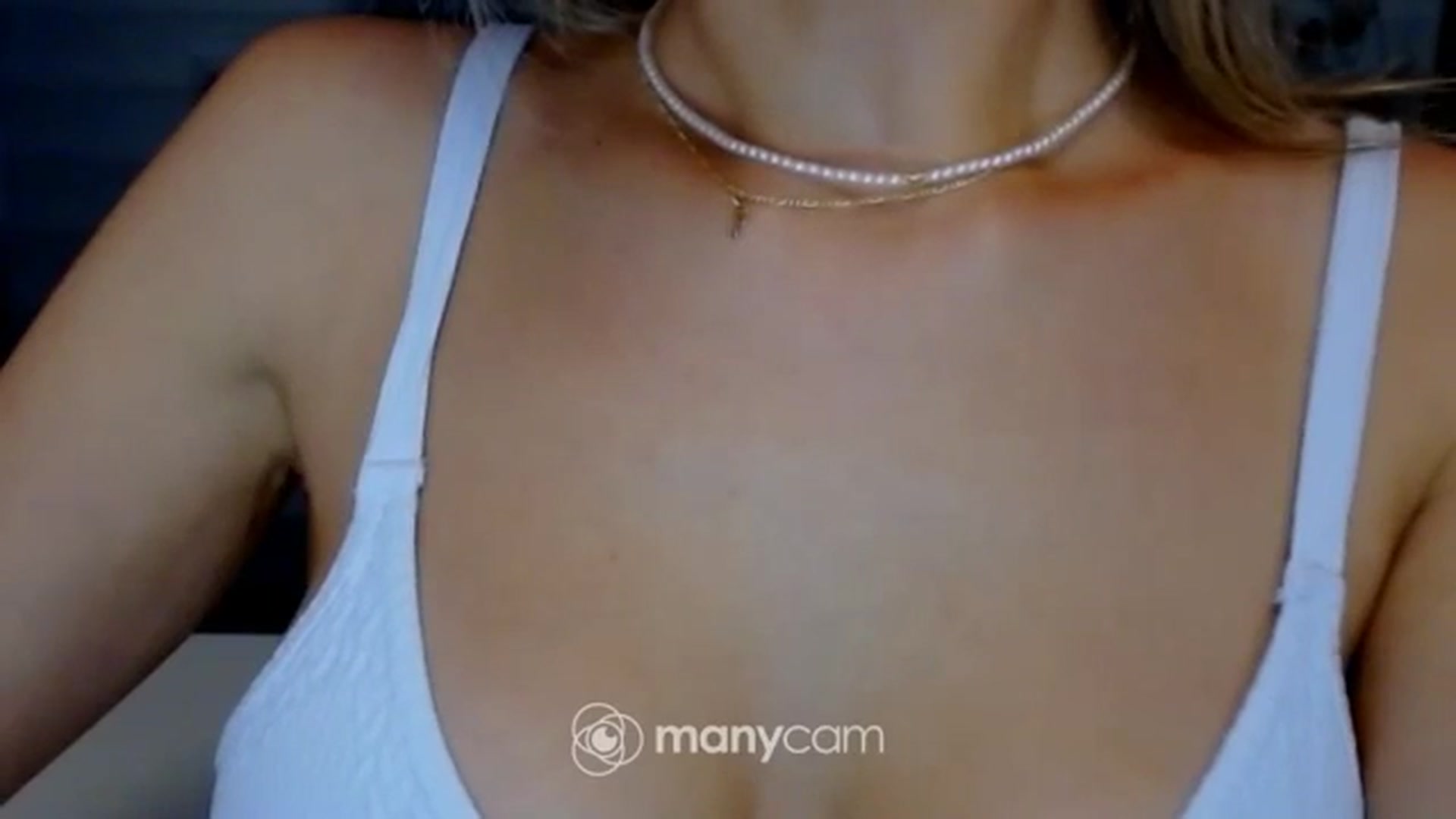 Gallery image thumbnail from fresagirl's myfreecams stream on, 11/15/2023, 23:27 image 10 of 20
