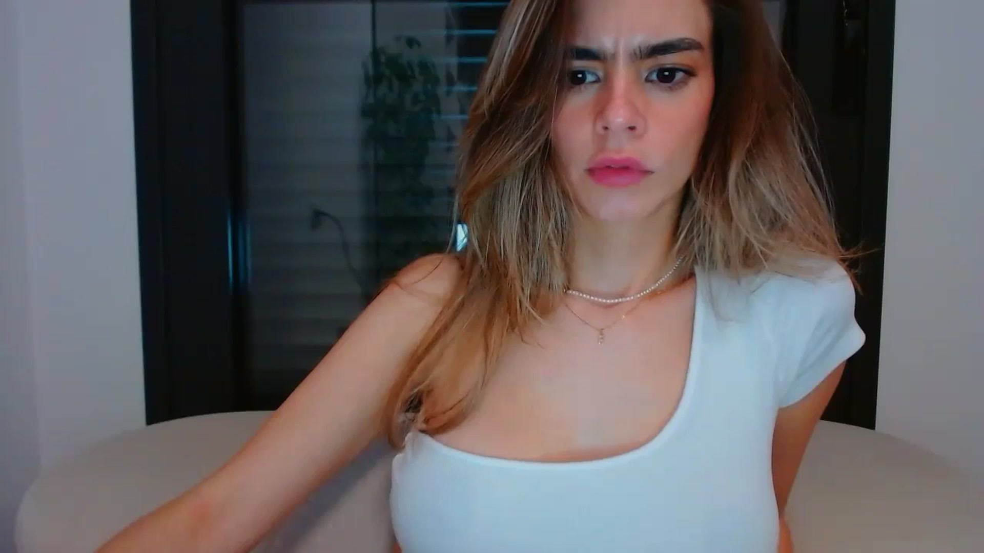 Gallery image thumbnail from fresagirl's myfreecams stream on, 02/27/2024, 23:11 image 9 of 20