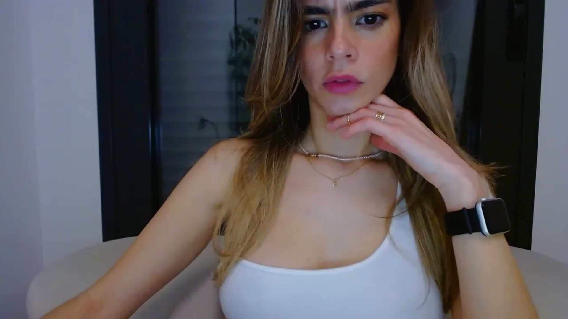 Gallery image thumbnail from fresagirl's myfreecams stream on, 02/27/2024, 23:11 image 14 of 20