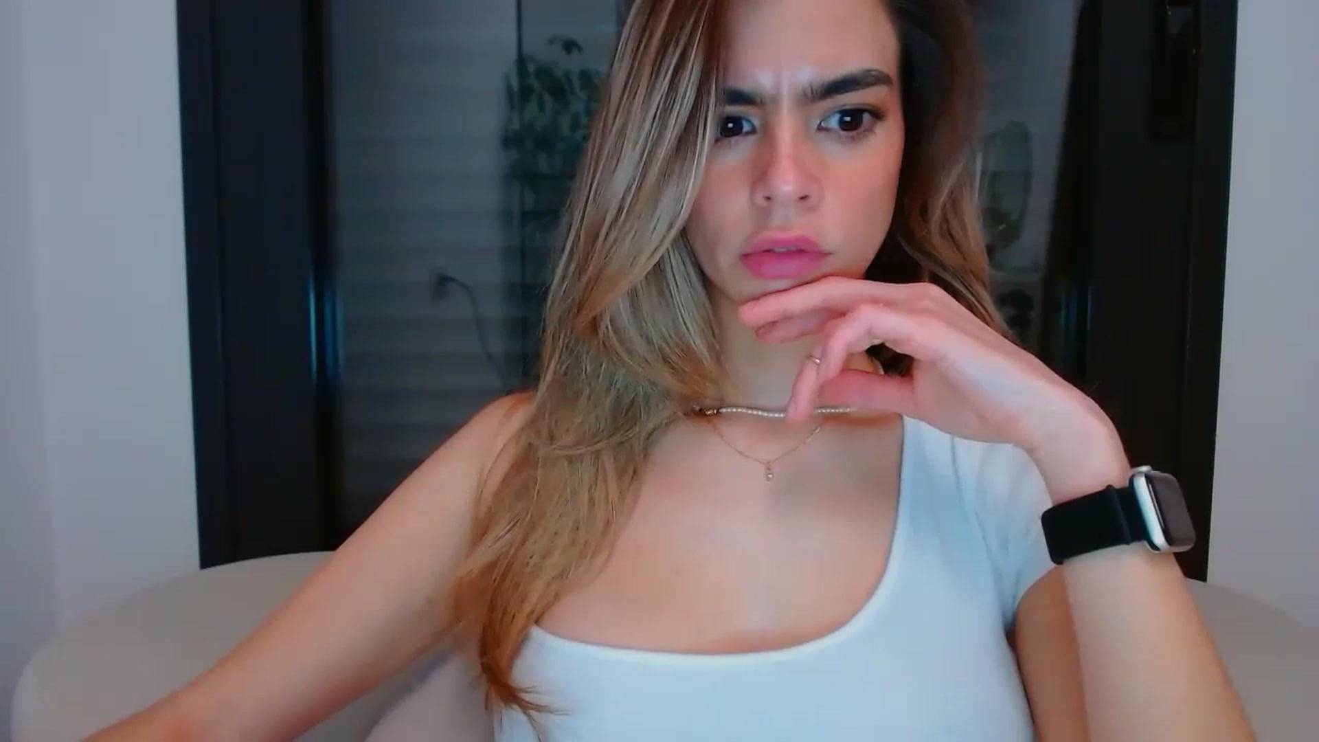 Gallery image thumbnail from fresagirl's myfreecams stream on, 02/27/2024, 23:11 image 11 of 20