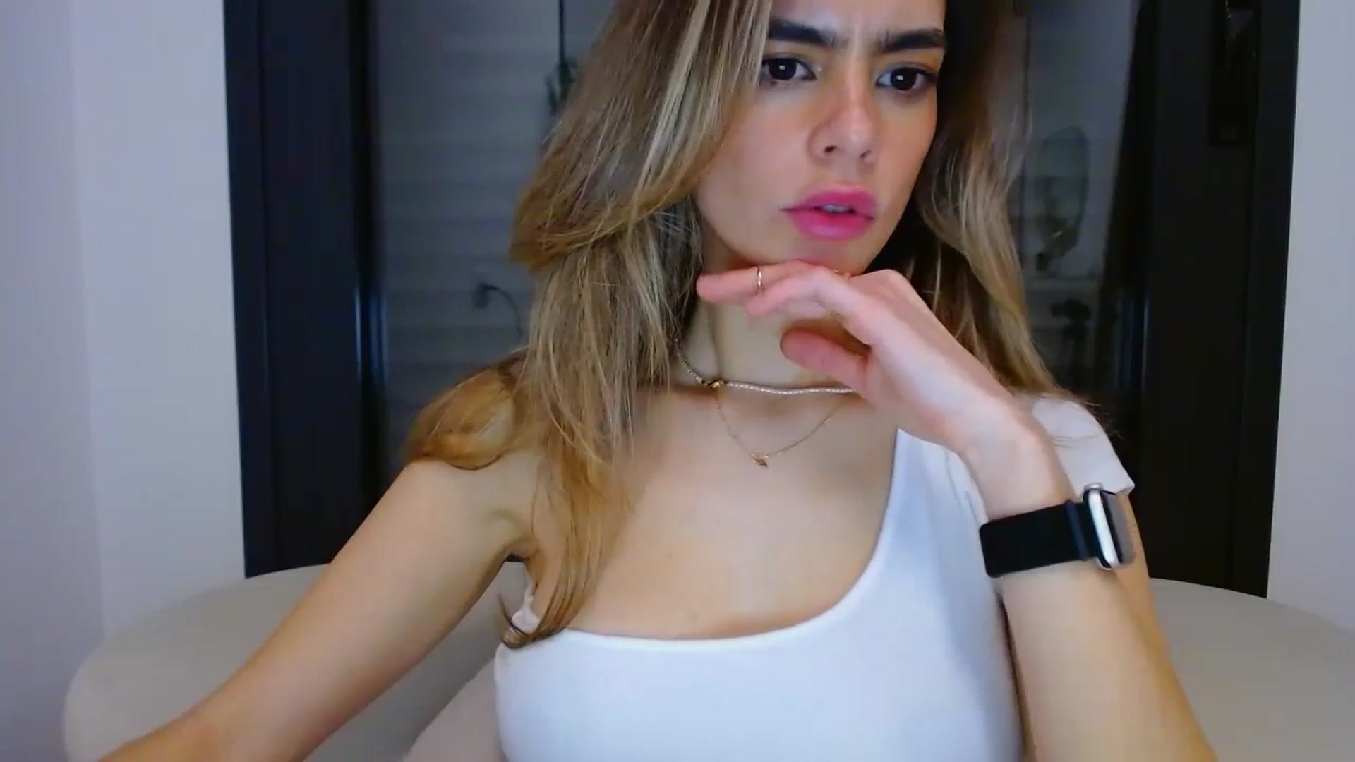 Gallery image thumbnail from fresagirl's myfreecams stream on, 02/27/2024, 23:11 image 15 of 20