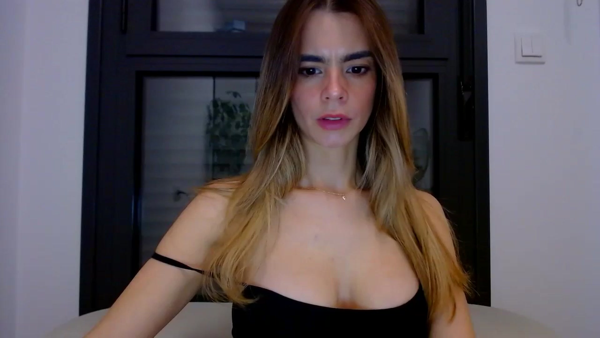 Gallery image thumbnail from fresagirl's myfreecams stream on, 02/29/2024, 22:03 image 20 of 20