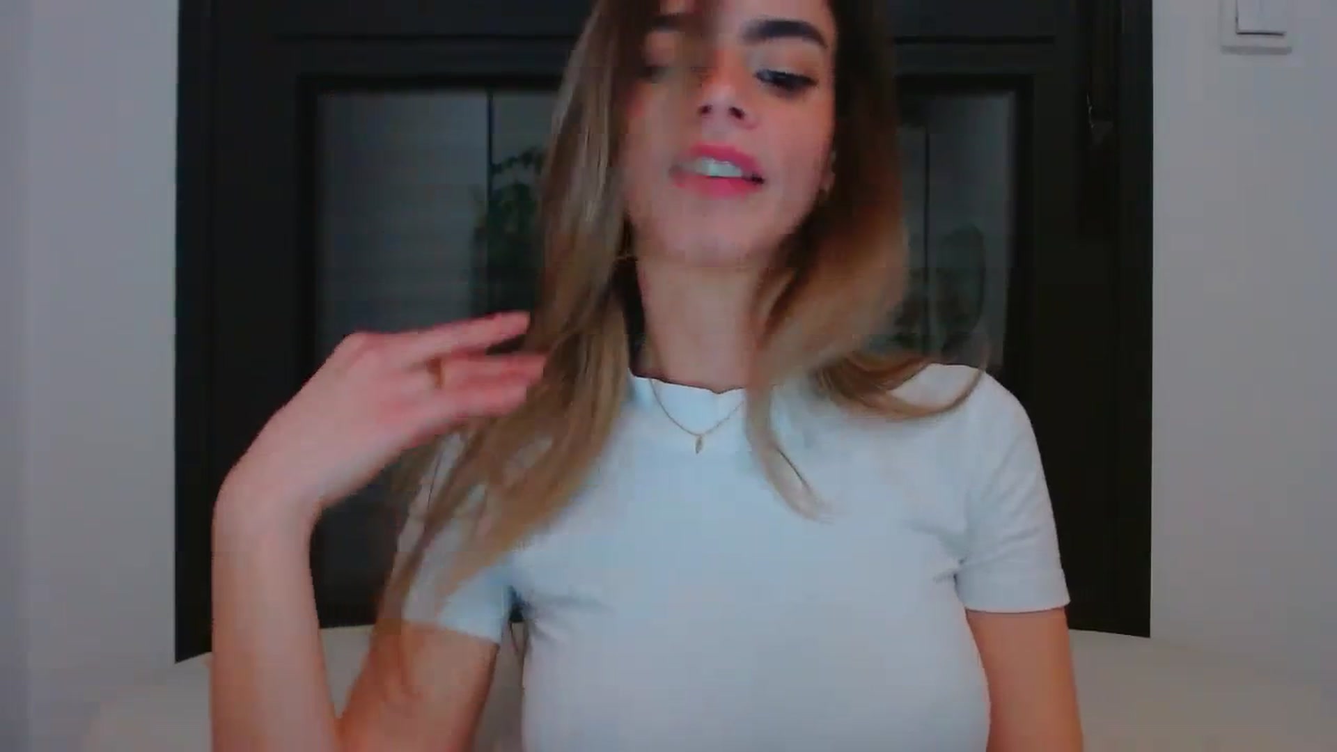 Gallery image thumbnail from fresagirl's myfreecams stream on, 03/13/2024, 23:15 image 18 of 20