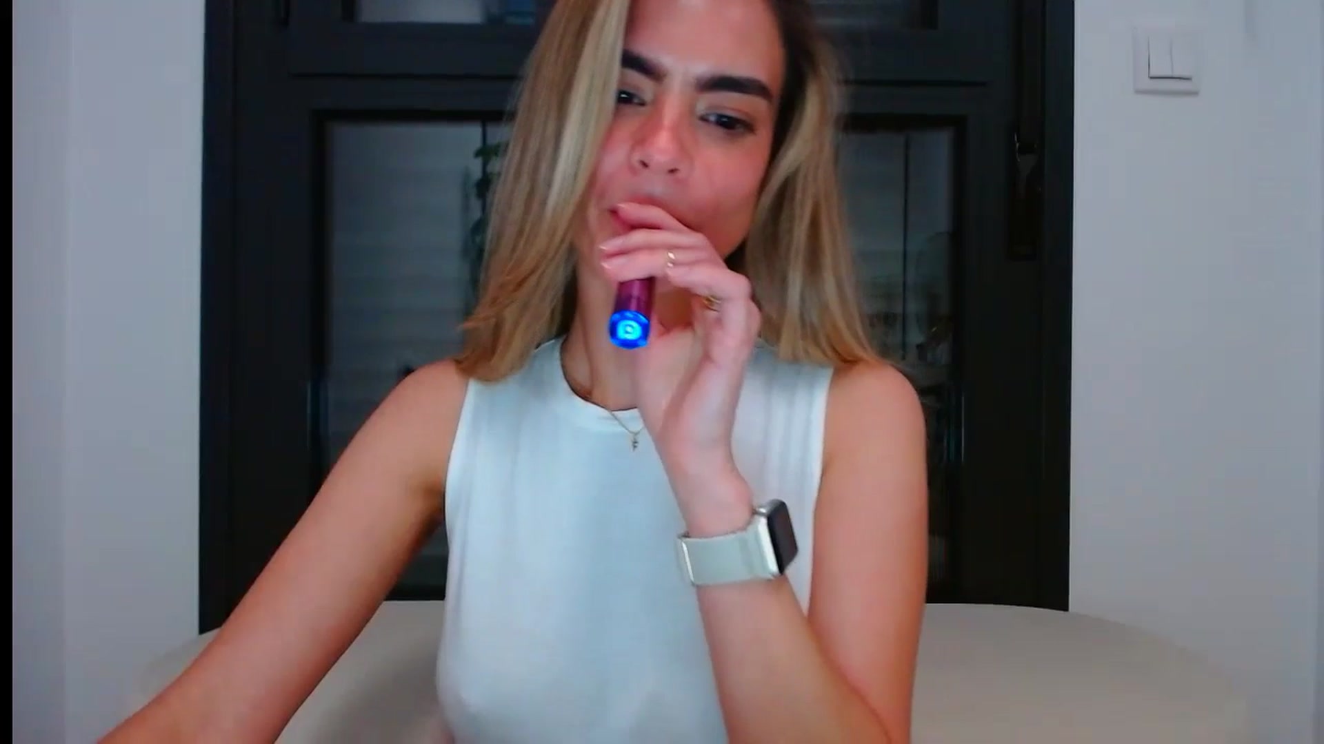Gallery image thumbnail from fresagirl's myfreecams stream on, 05/28/2024, 23:59 image 2 of 20