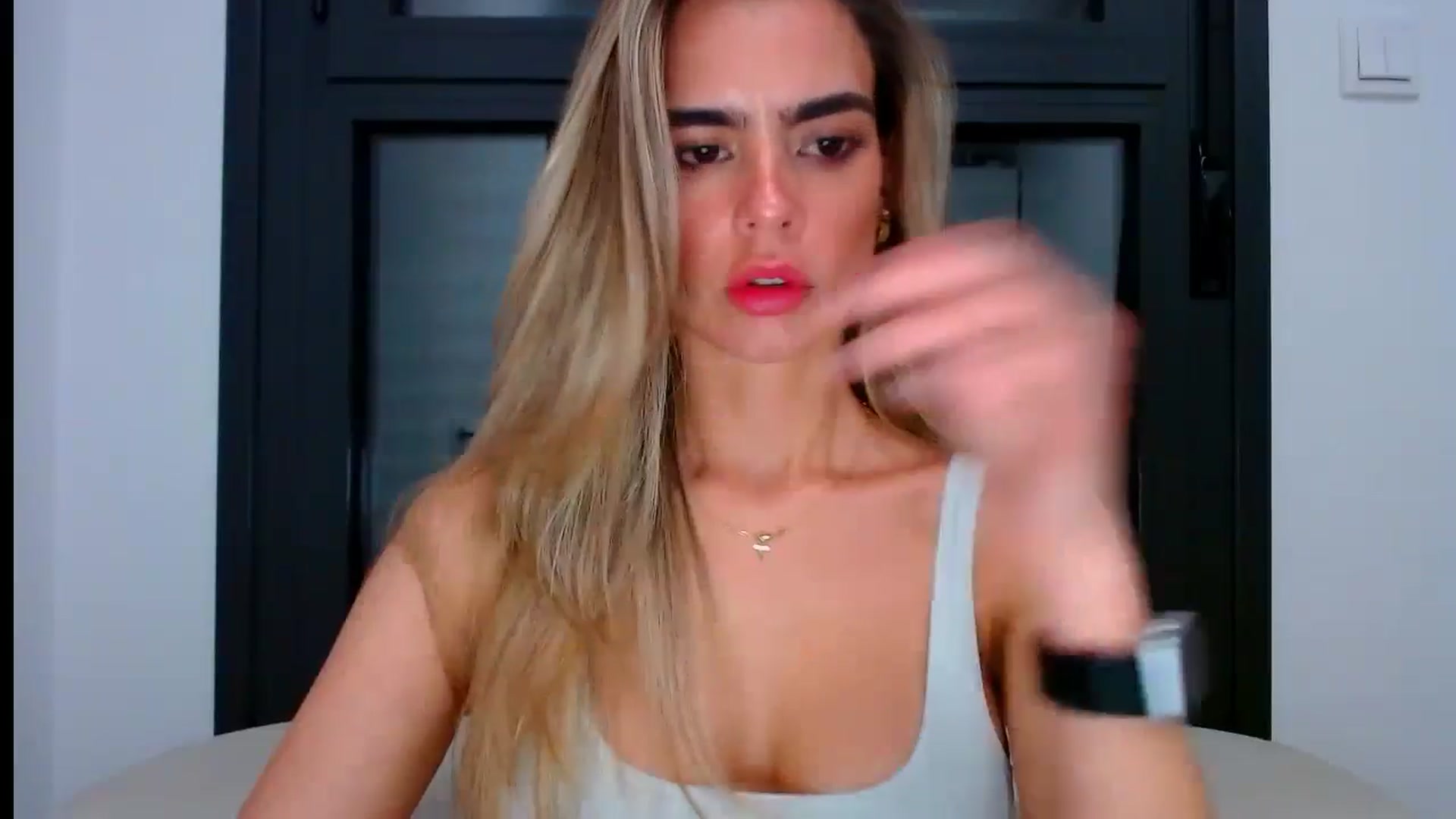 Gallery image thumbnail from fresagirl's myfreecams stream on, 07/03/2024, 20:23 image 2 of 20