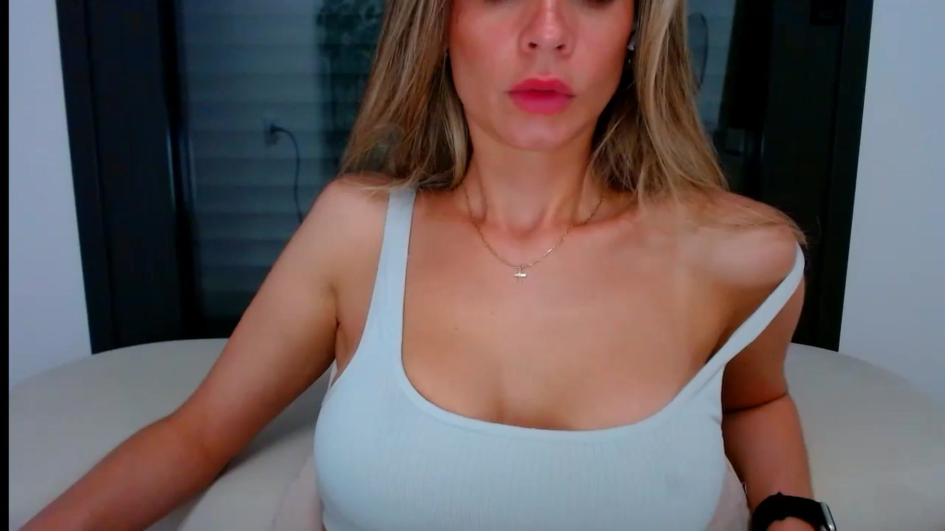 Gallery image thumbnail from fresagirl's myfreecams stream on, 07/03/2024, 22:59 image 19 of 20