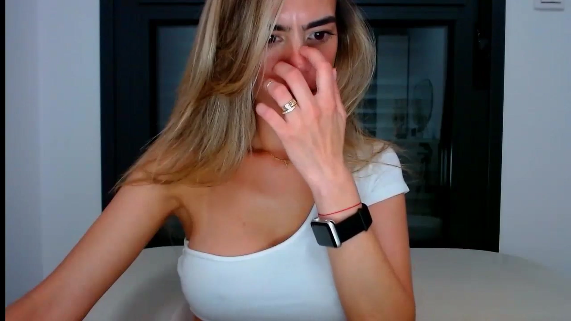 Gallery image thumbnail from fresagirl's myfreecams stream on, 07/09/2024, 23:00 image 8 of 20