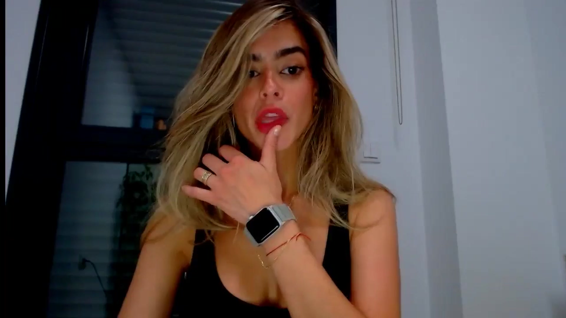 Gallery image thumbnail from fresagirl's myfreecams stream on, 07/23/2024, 20:21 image 16 of 20