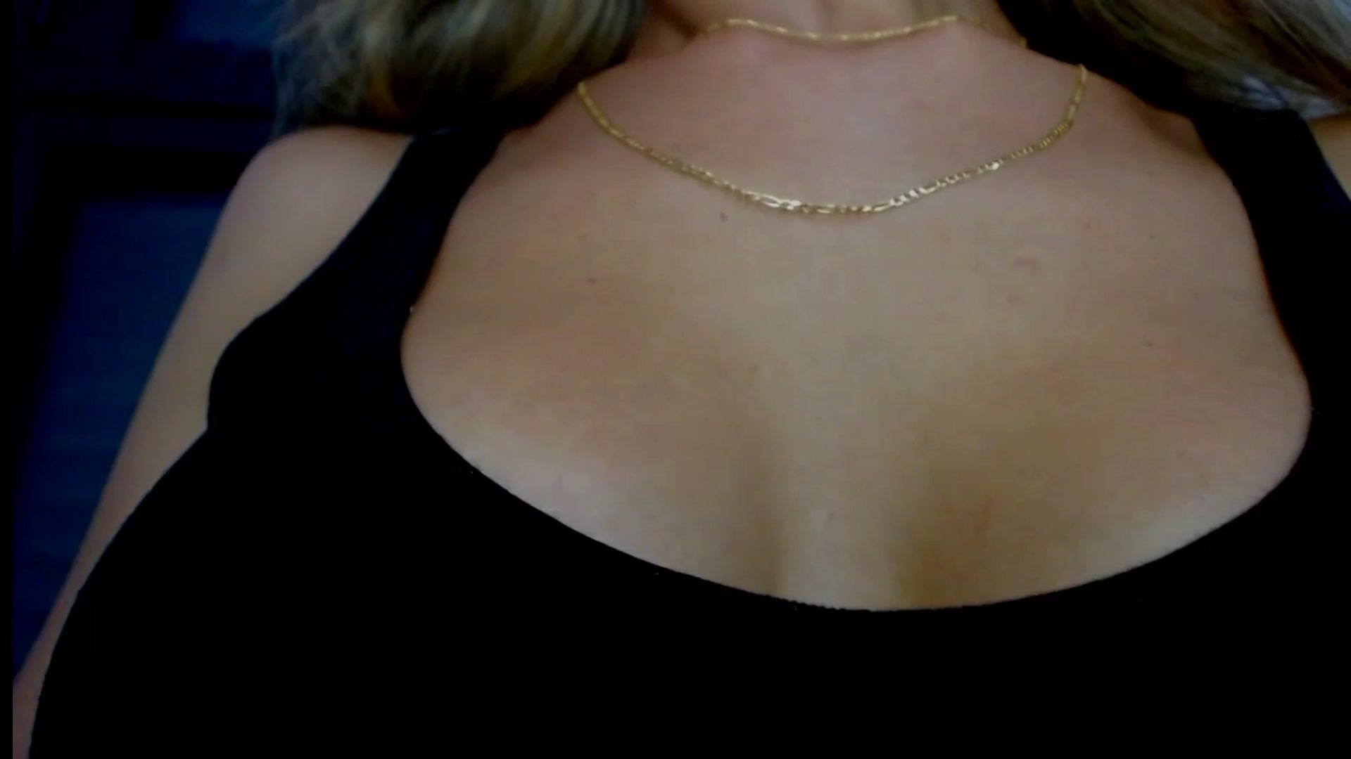 Gallery image thumbnail from fresagirl's myfreecams stream on, 07/24/2024, 24:02 image 17 of 20
