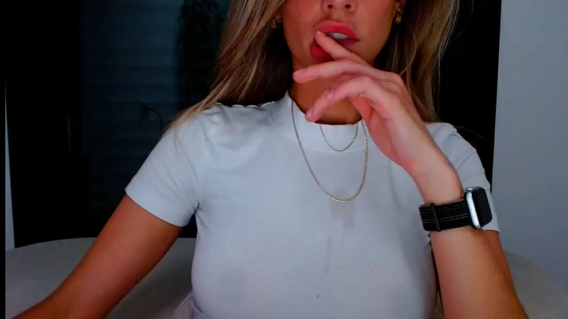 Gallery image thumbnail from fresagirl's myfreecams stream on, 07/24/2024, 21:55 image 2 of 20