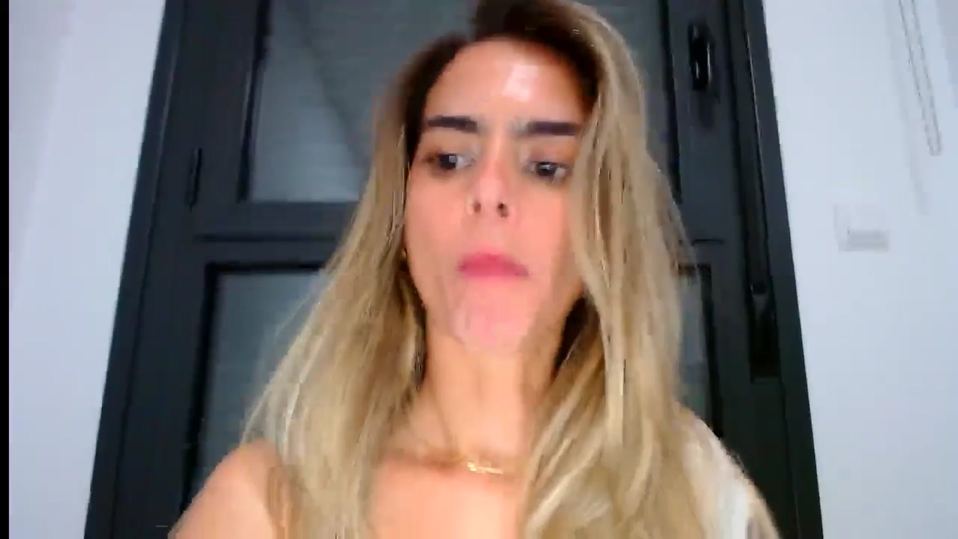 Gallery image thumbnail from fresagirl's myfreecams stream on, 07/25/2024, 23:45 image 15 of 20