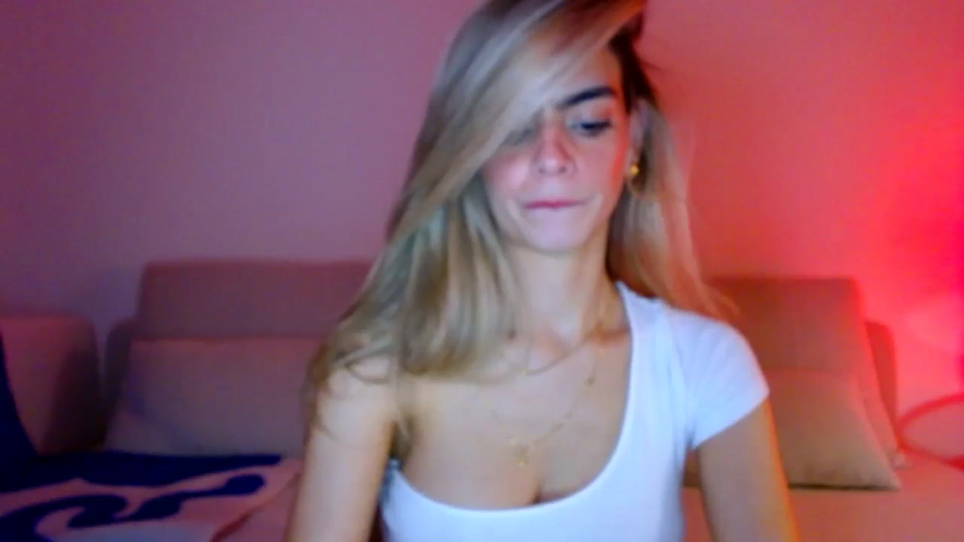 Gallery image thumbnail from fresagirl's myfreecams stream on, 11/25/2024, 21:52 image 11 of 20