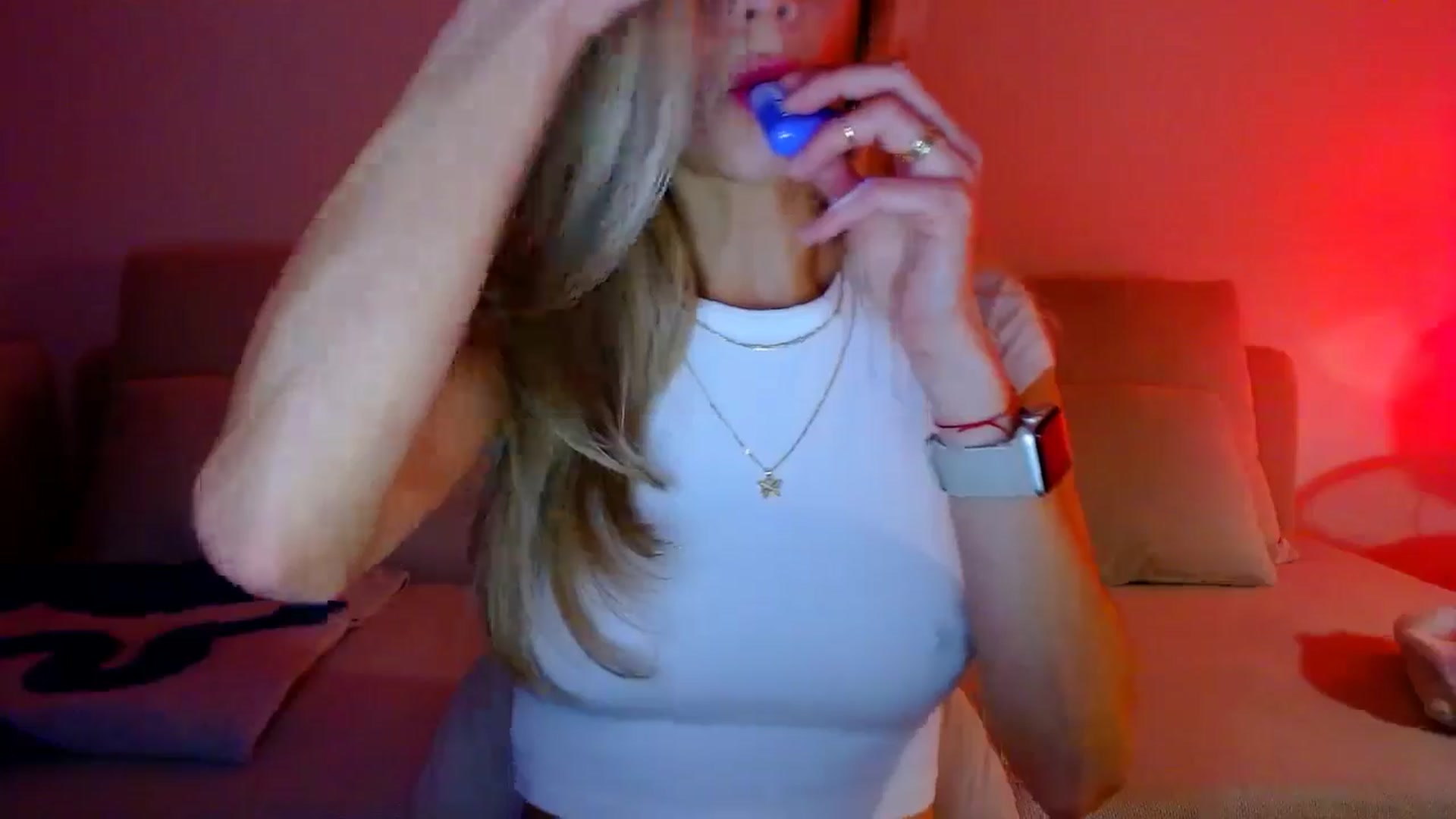 Gallery image thumbnail from fresagirl's myfreecams stream on, 11/27/2024, 21:35 image 2 of 20