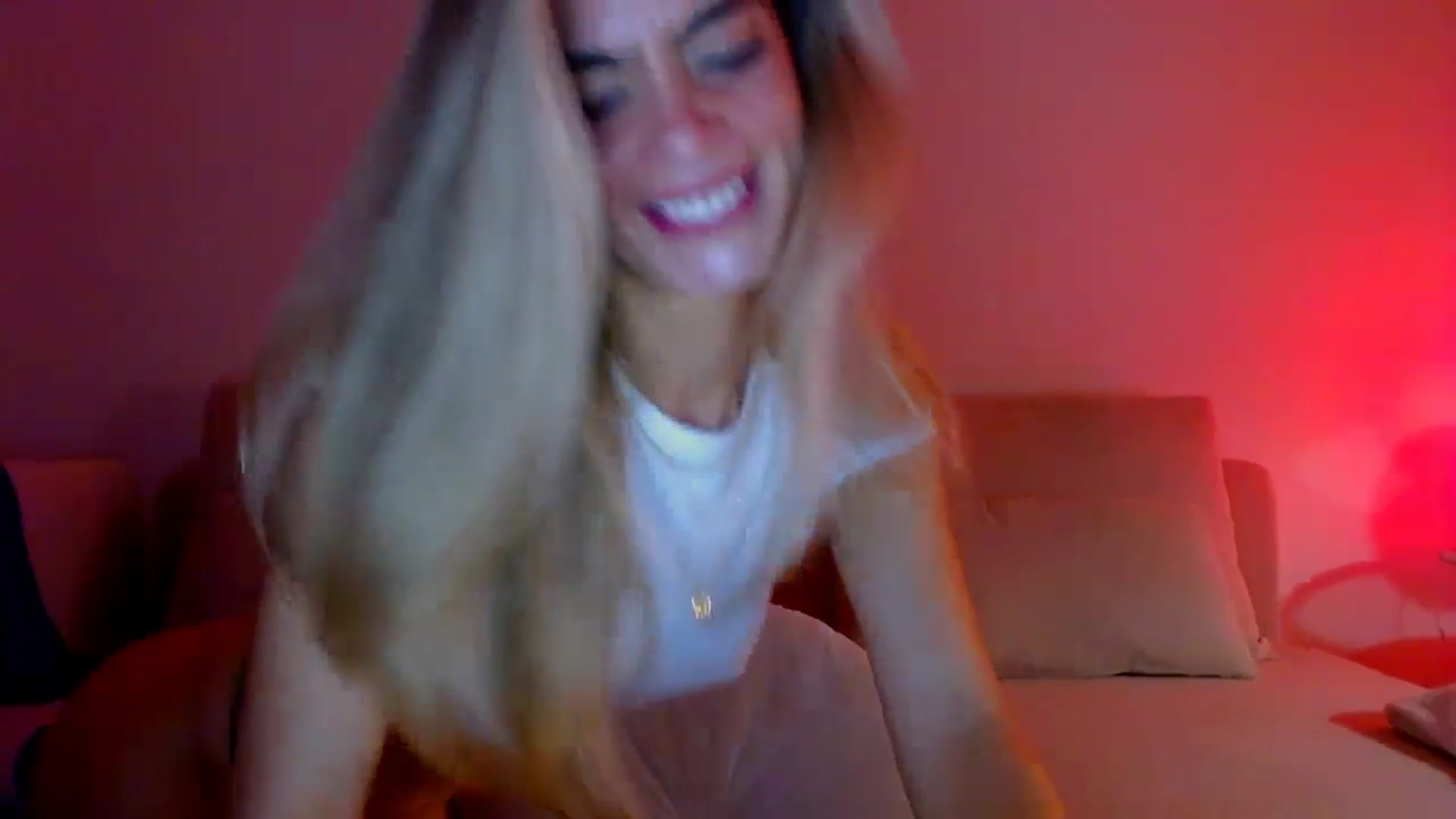 Gallery image thumbnail from fresagirl's myfreecams stream on, 11/28/2024, 21:47 image 3 of 20
