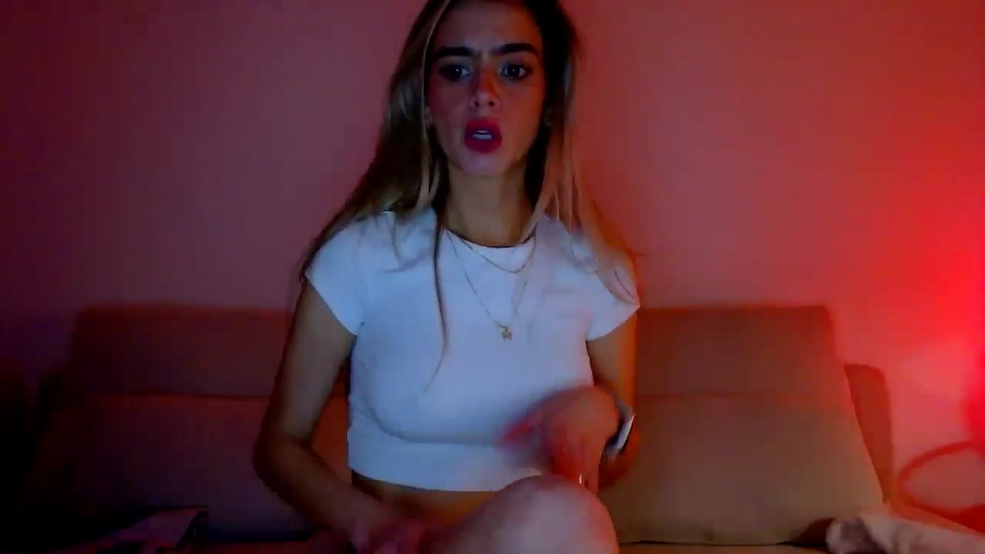 Gallery image thumbnail from fresagirl's myfreecams stream on, 11/29/2024, 24:01 image 7 of 20