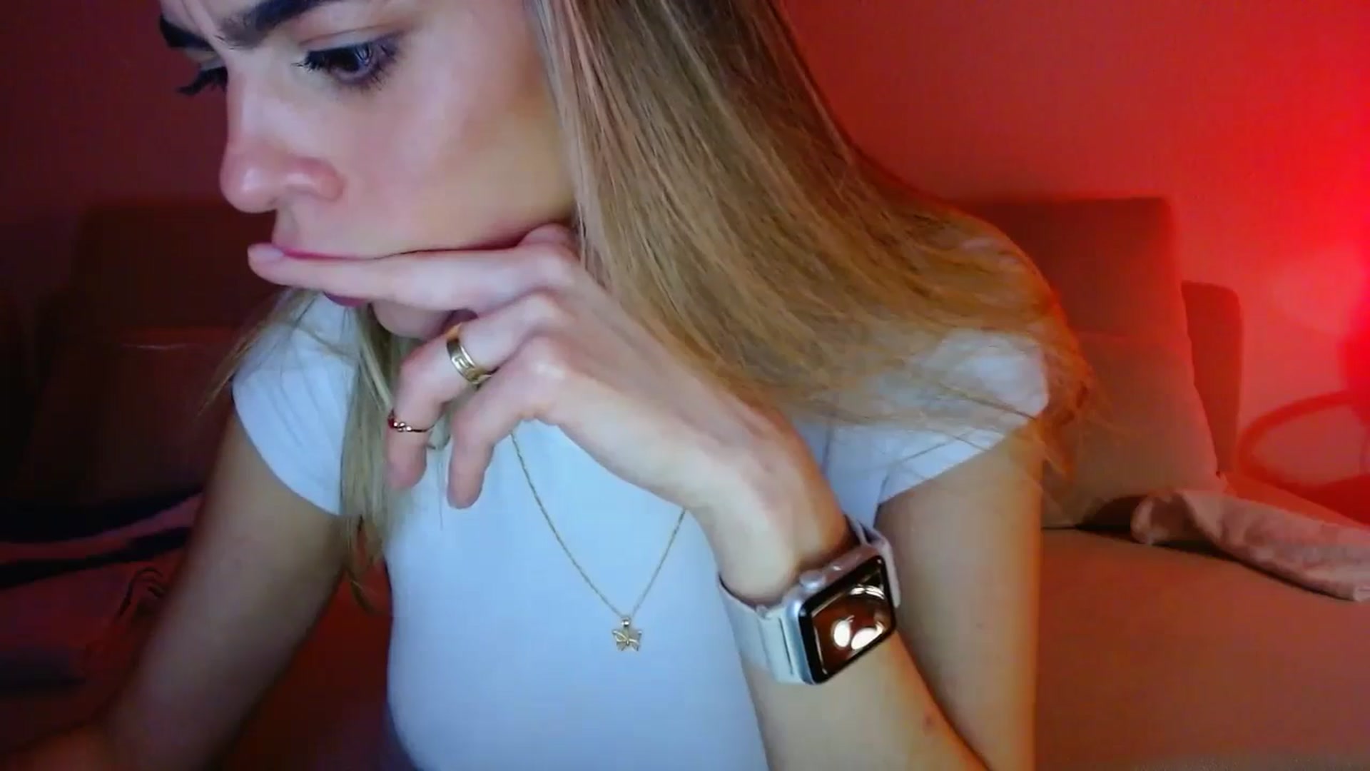 Gallery image thumbnail from fresagirl's myfreecams stream on, 11/29/2024, 24:30 image 14 of 20
