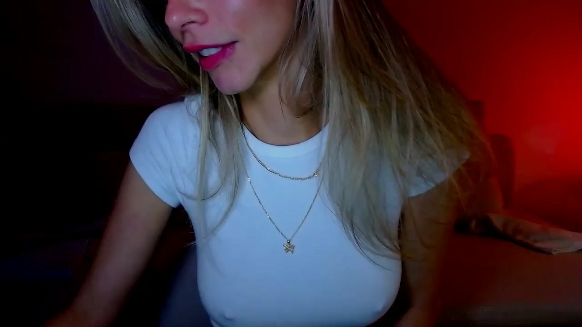 Gallery image thumbnail from fresagirl's myfreecams stream on, 11/29/2024, 24:30 image 1 of 20
