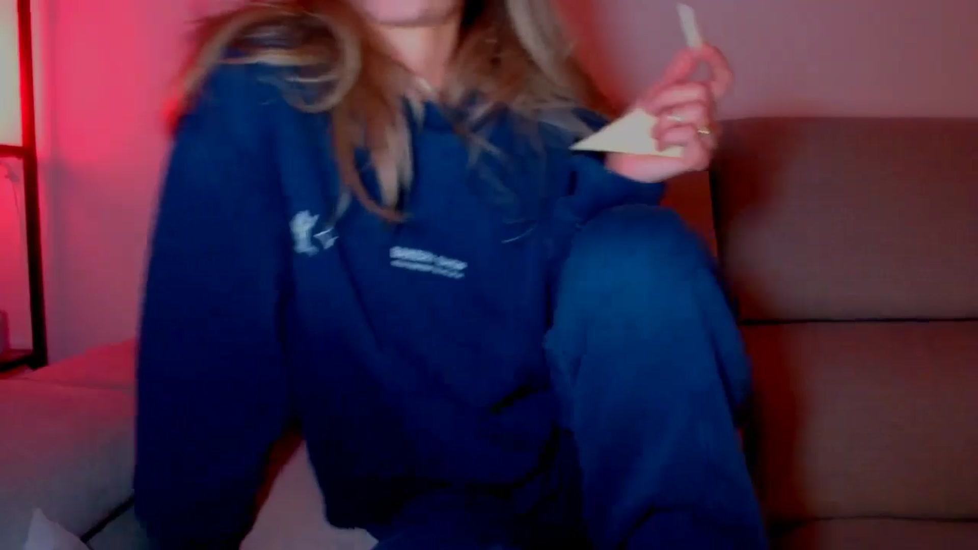 Gallery image thumbnail from fresagirl's myfreecams stream on, 12/19/2024, 02:25 image 16 of 20