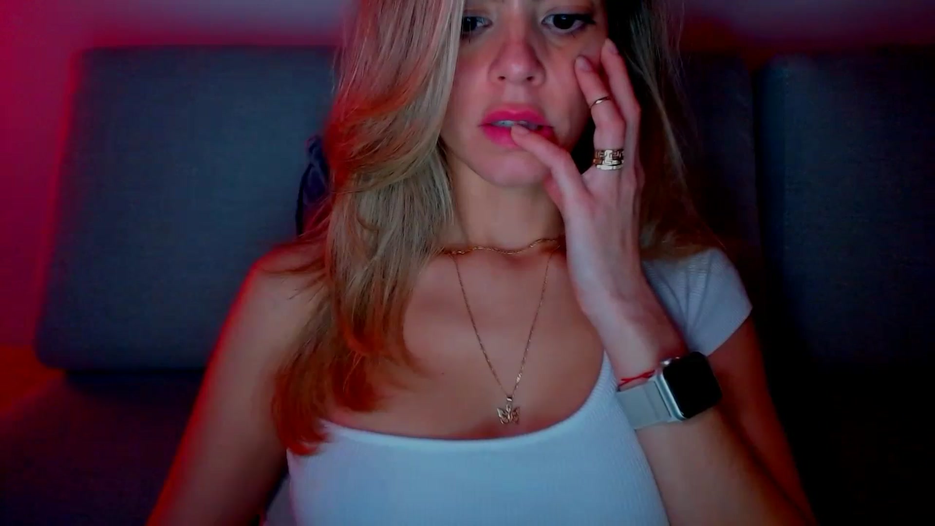 Gallery image thumbnail from fresagirl's myfreecams stream on, 01/02/2025, 22:58 image 12 of 20