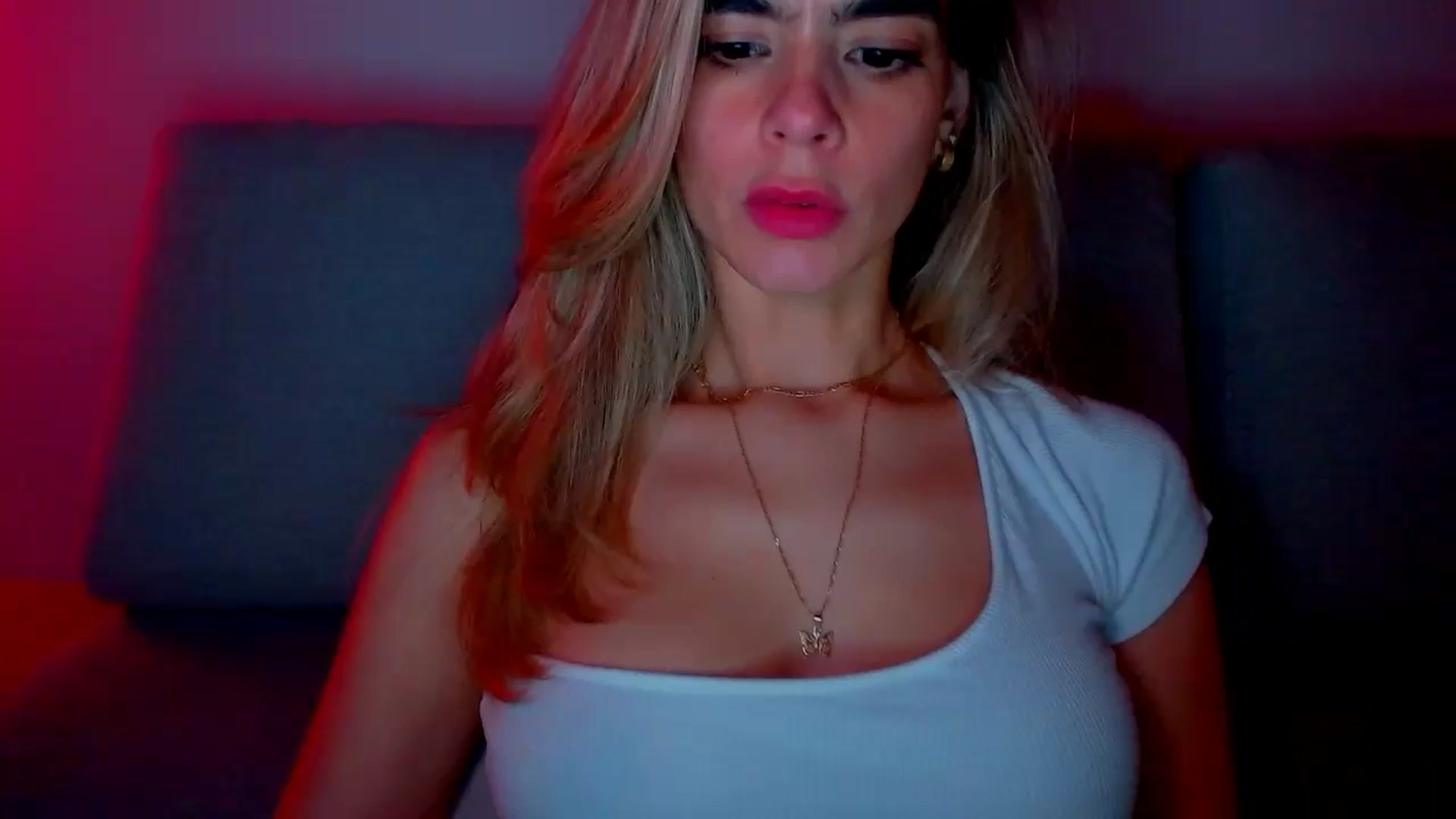 Gallery image thumbnail from fresagirl's myfreecams stream on, 01/02/2025, 22:58 image 7 of 20