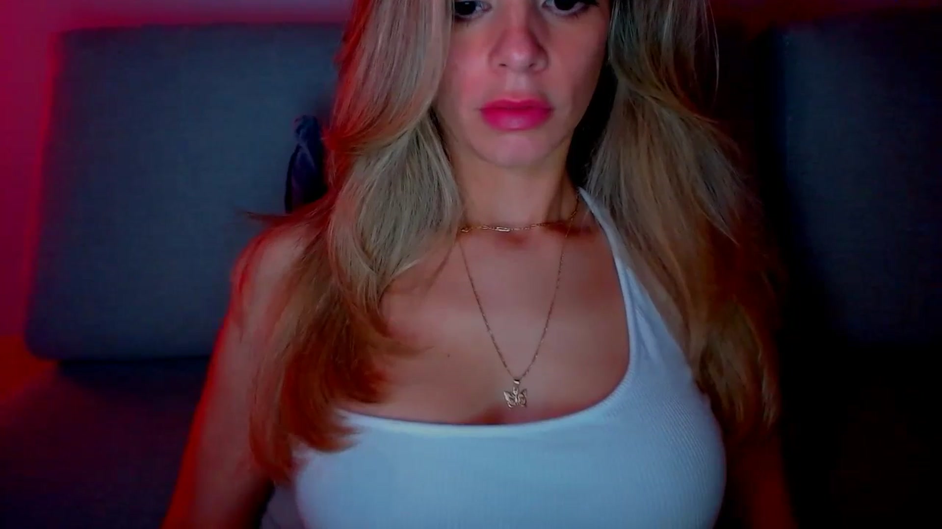 Gallery image thumbnail from fresagirl's myfreecams stream on, 01/02/2025, 22:58 image 16 of 20