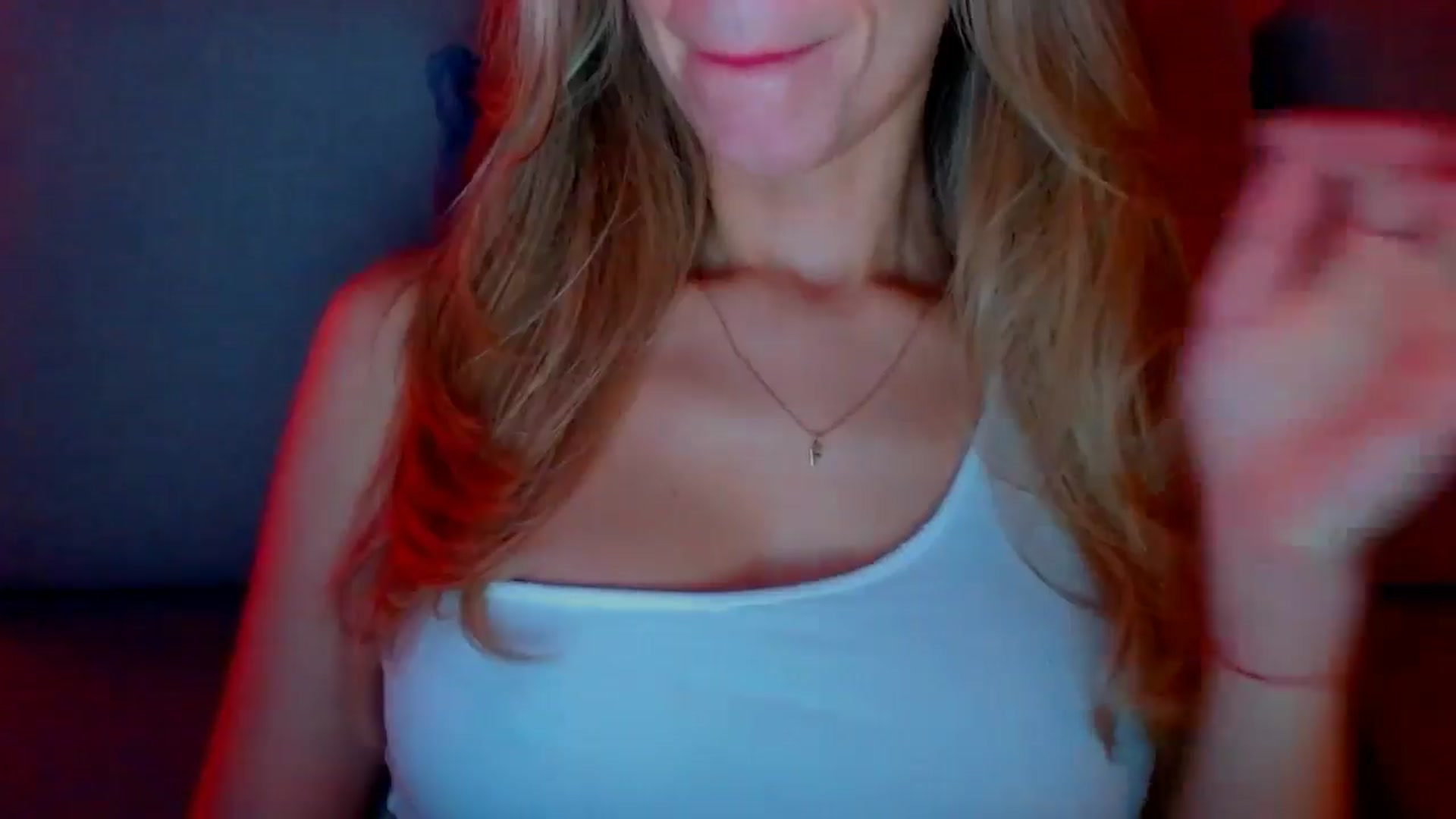 Gallery image thumbnail from fresagirl's myfreecams stream on, 01/14/2025, 23:22 image 17 of 20