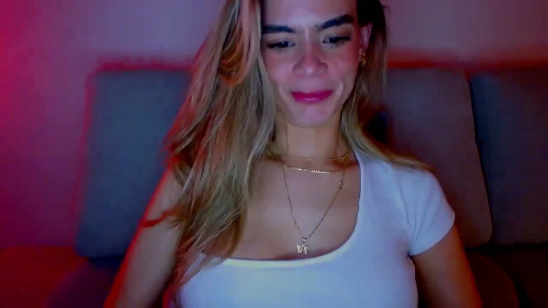 Gallery image thumbnail from fresagirl's myfreecams stream on, 02/04/2025, 22:47 image 16 of 20