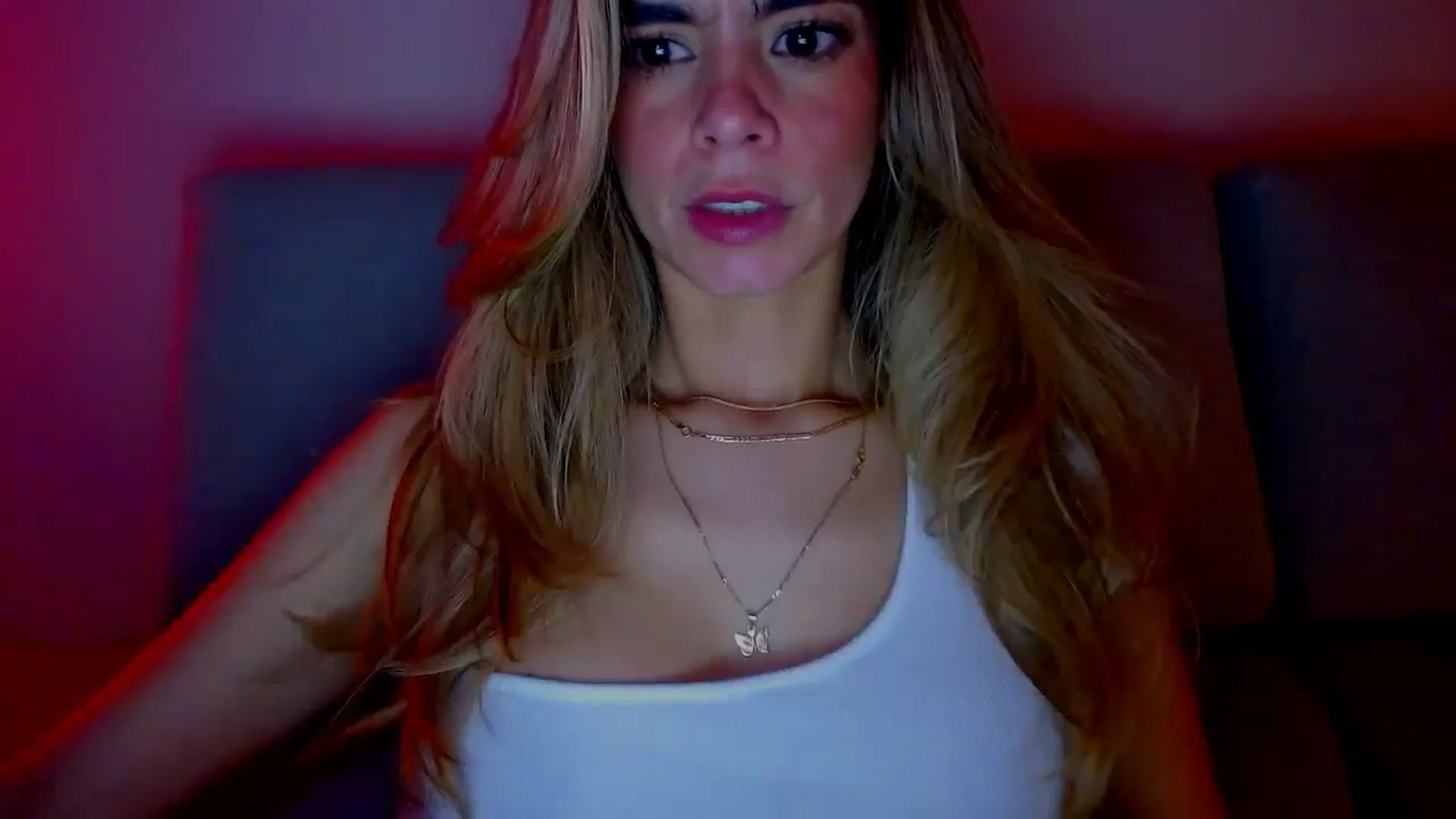 Gallery image thumbnail from fresagirl's myfreecams stream on, 02/04/2025, 22:47 image 4 of 20