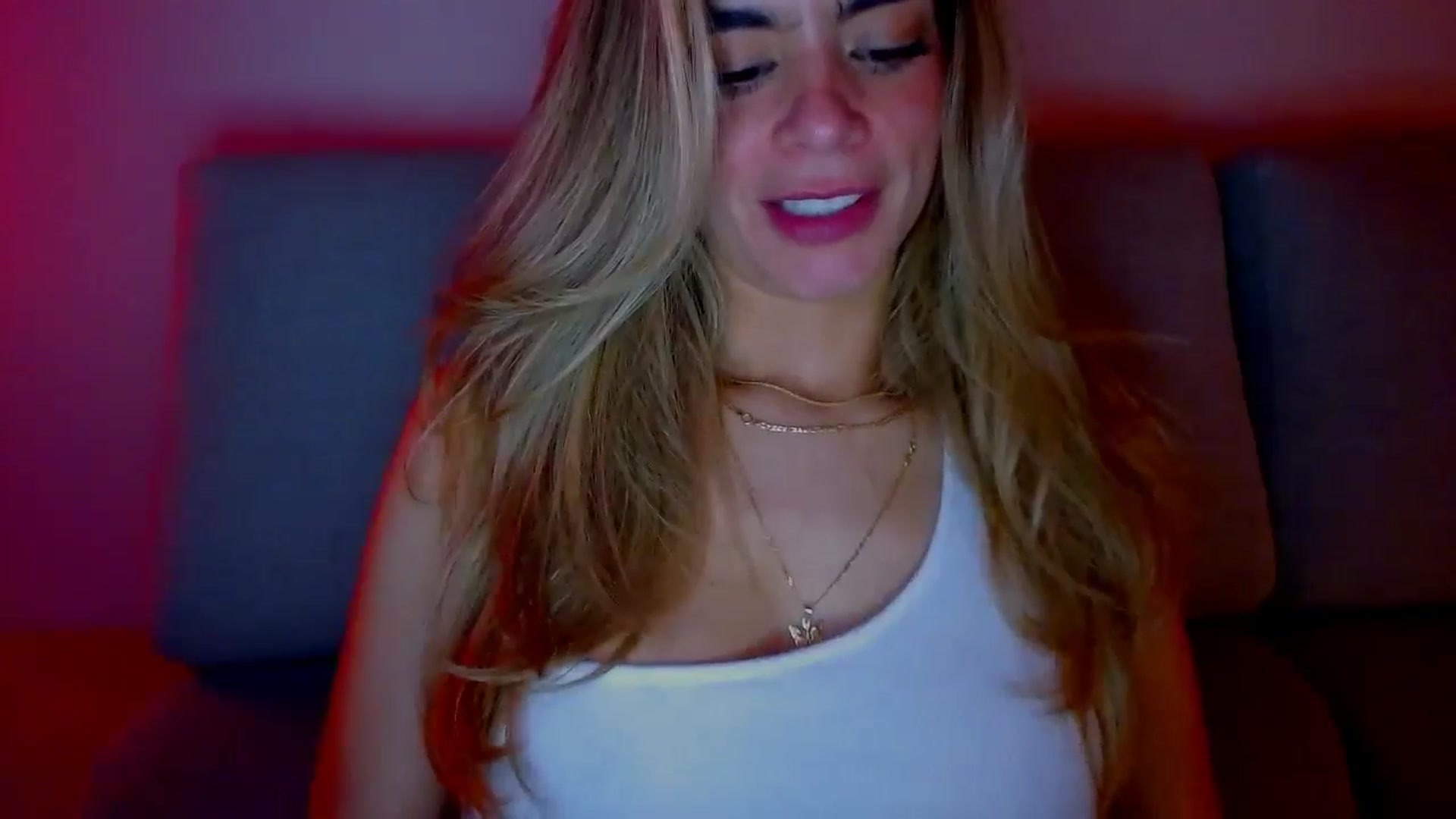 Gallery image thumbnail from fresagirl's myfreecams stream on, 02/04/2025, 22:47 image 3 of 20