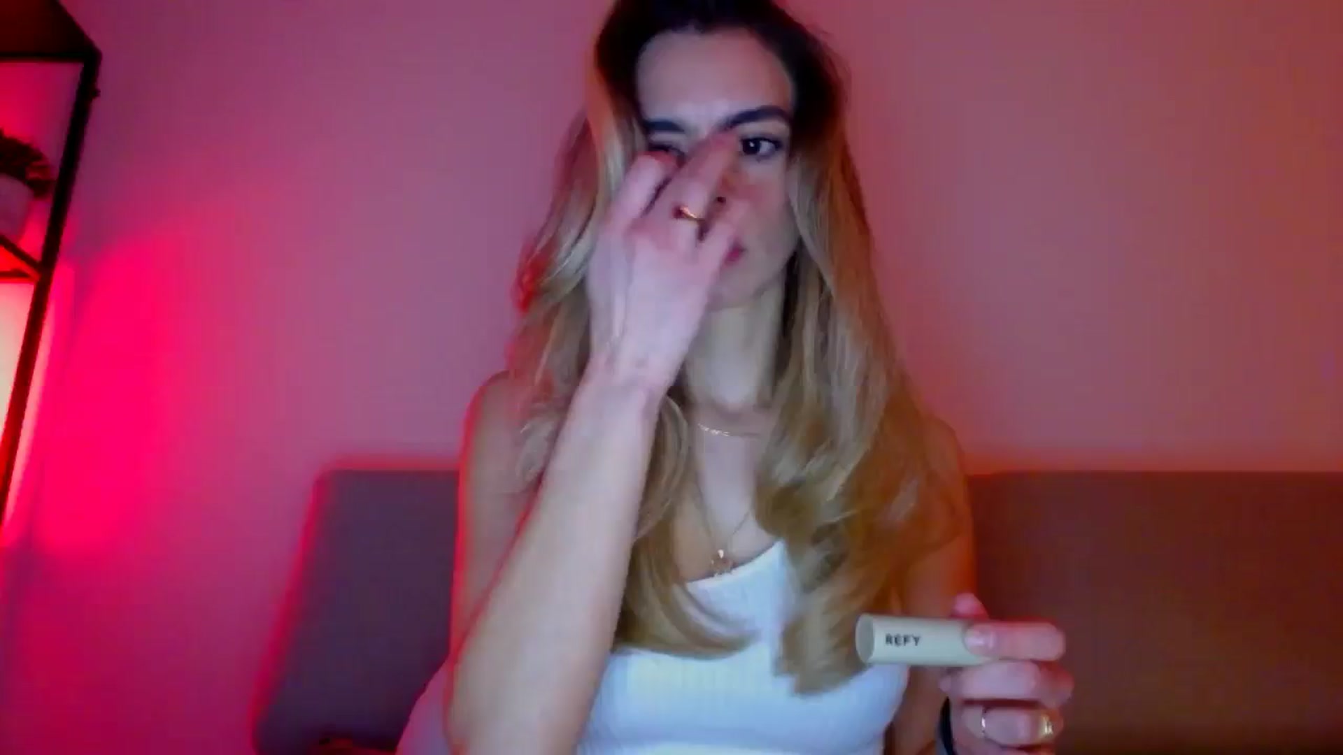 Gallery image thumbnail from fresagirl's myfreecams stream on, 02/20/2025, 22:51 image 1 of 20