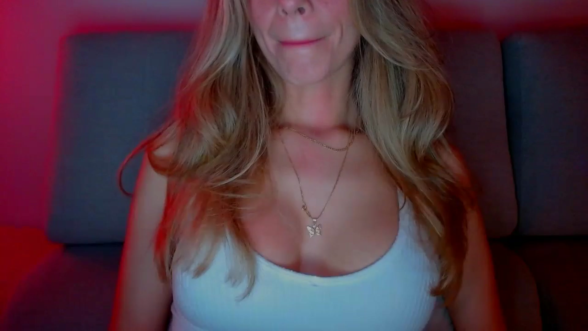 Gallery image thumbnail from fresagirl's myfreecams stream on, 02/24/2025, 23:19 image 15 of 20