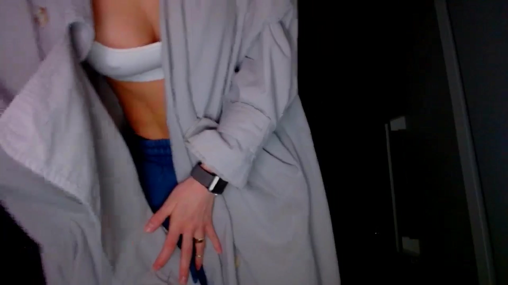 Gallery image thumbnail from fresagirl's myfreecams stream on, 03/19/2025, 01:18 image 8 of 20
