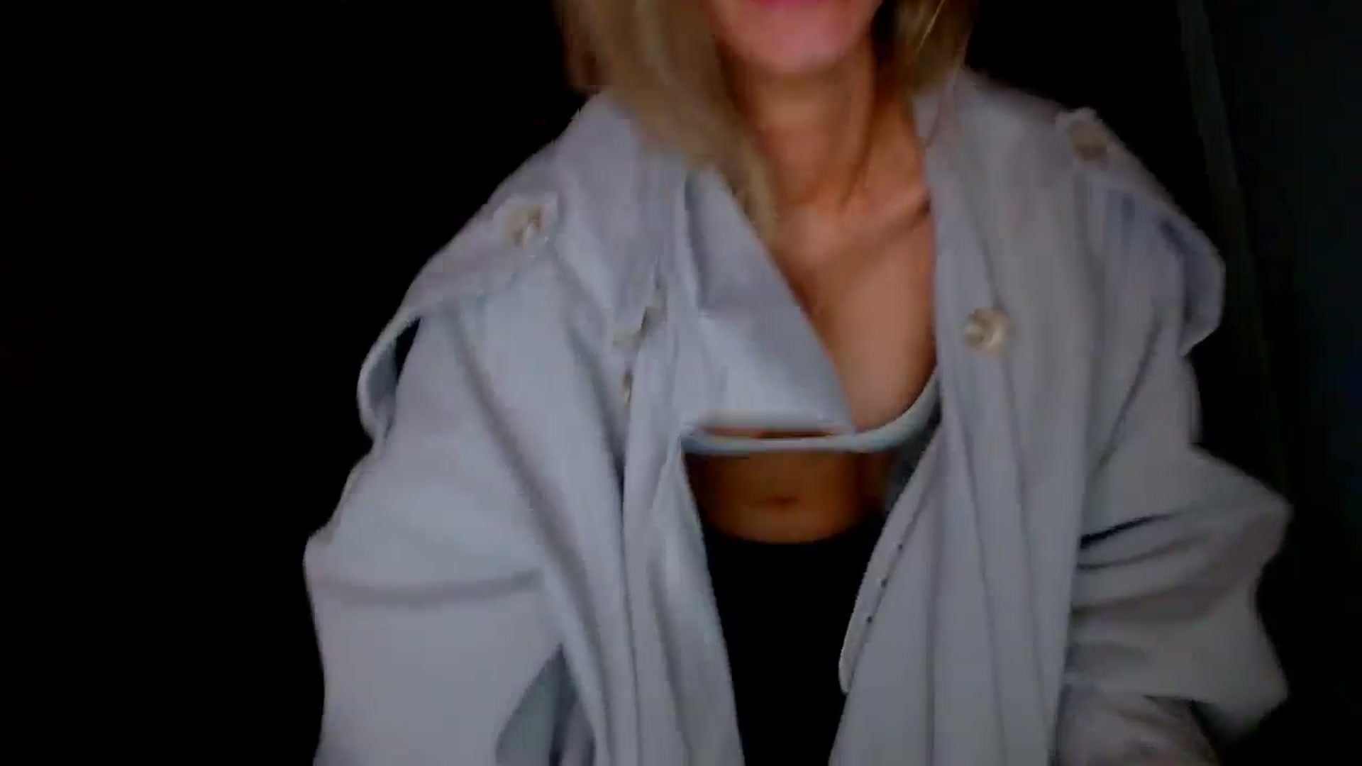 Gallery image thumbnail from fresagirl's myfreecams stream on, 03/19/2025, 01:18 image 7 of 20