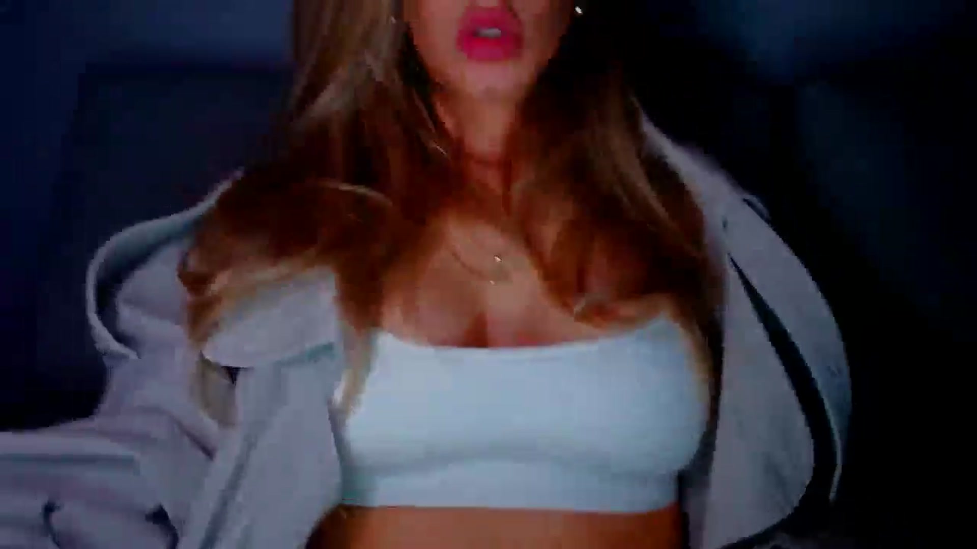 Gallery image thumbnail from fresagirl's myfreecams stream on, 03/19/2025, 01:32 image 17 of 20