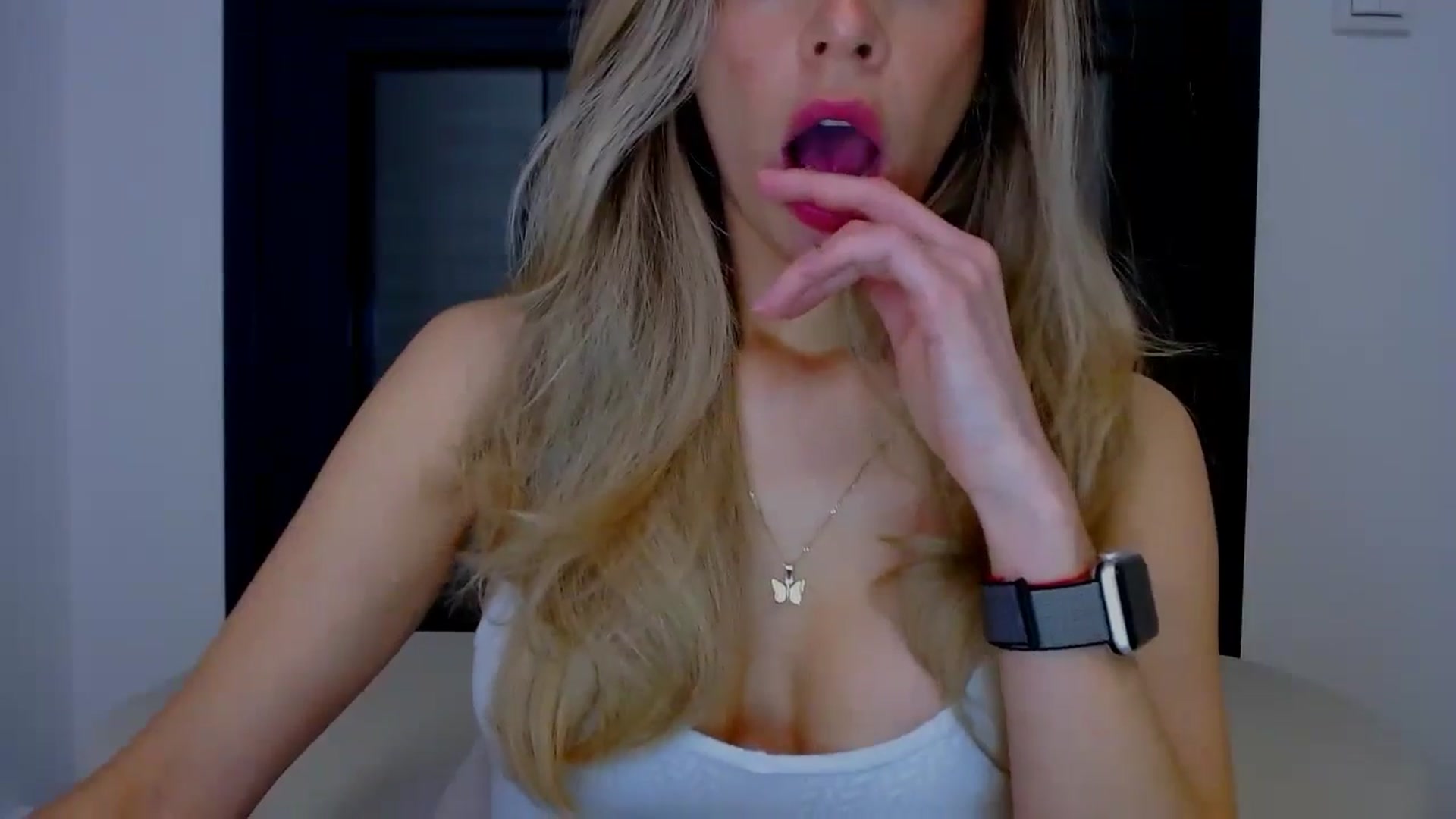Gallery image thumbnail from fresagirl's myfreecams stream on, 03/20/2025, 20:56 image 5 of 20