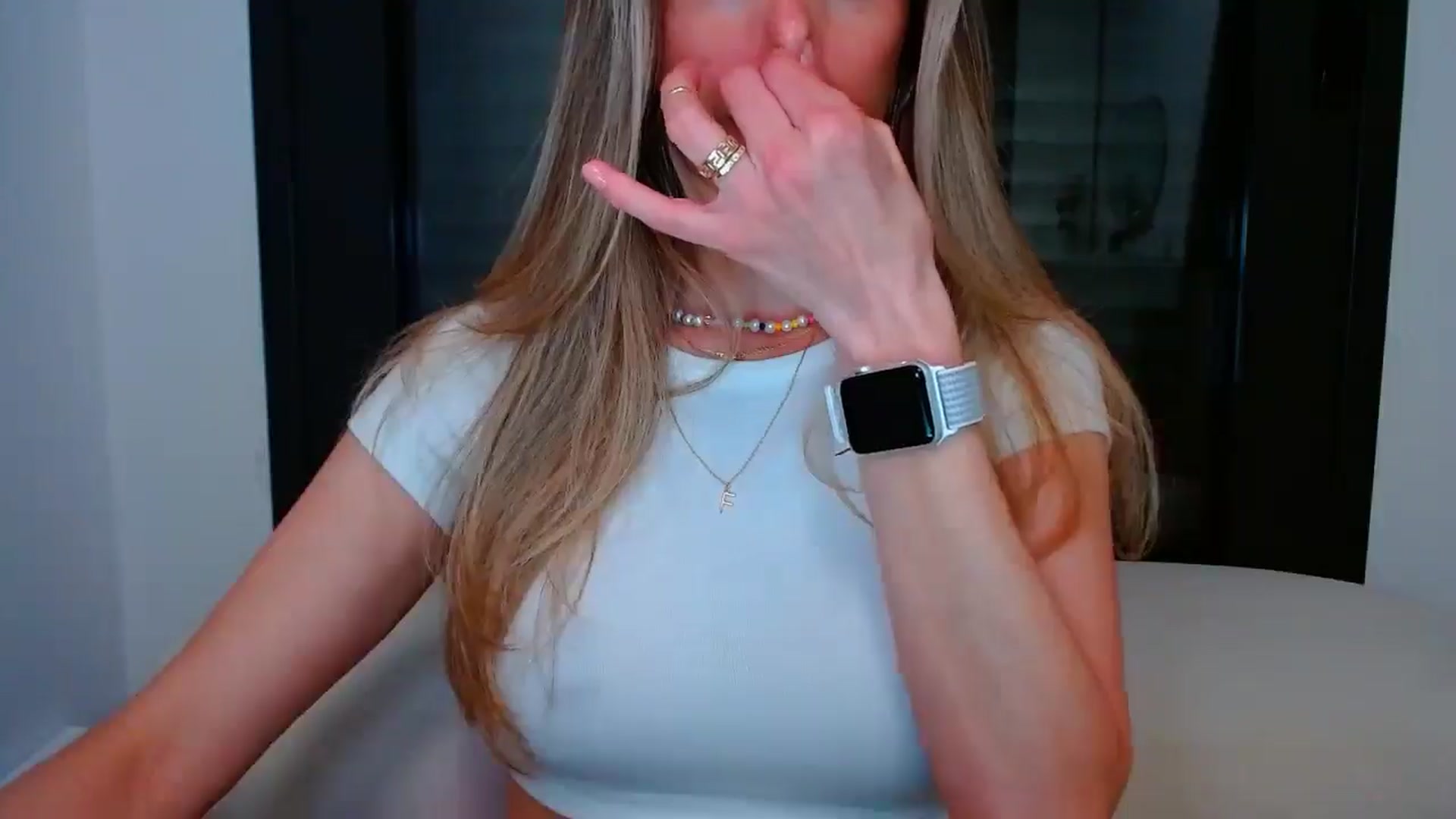 Gallery image thumbnail from fresagirl's myfreecams stream on, 05/05/2025, 21:26 image 12 of 20