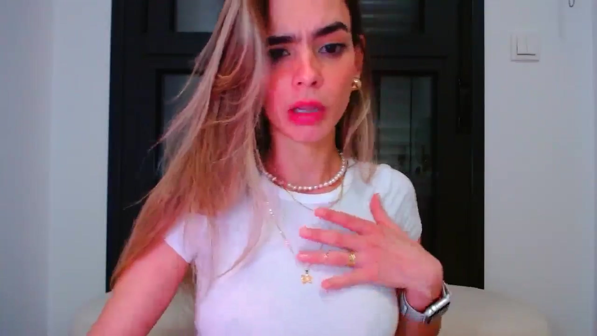 Gallery image thumbnail from fresagirl's myfreecams stream on, 05/12/2025, 20:00 image 8 of 20