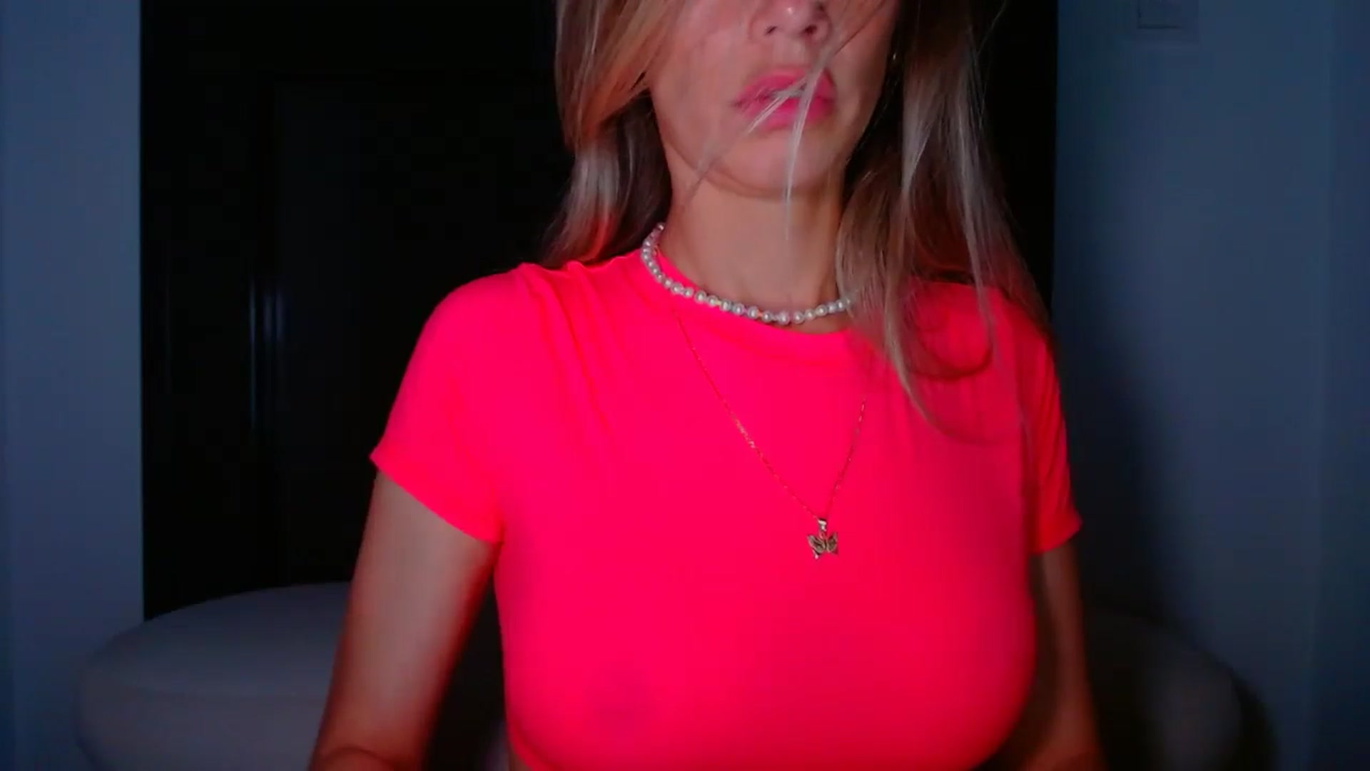 Gallery image thumbnail from fresagirl's myfreecams stream on, 05/16/2025, 24:14 image 7 of 20