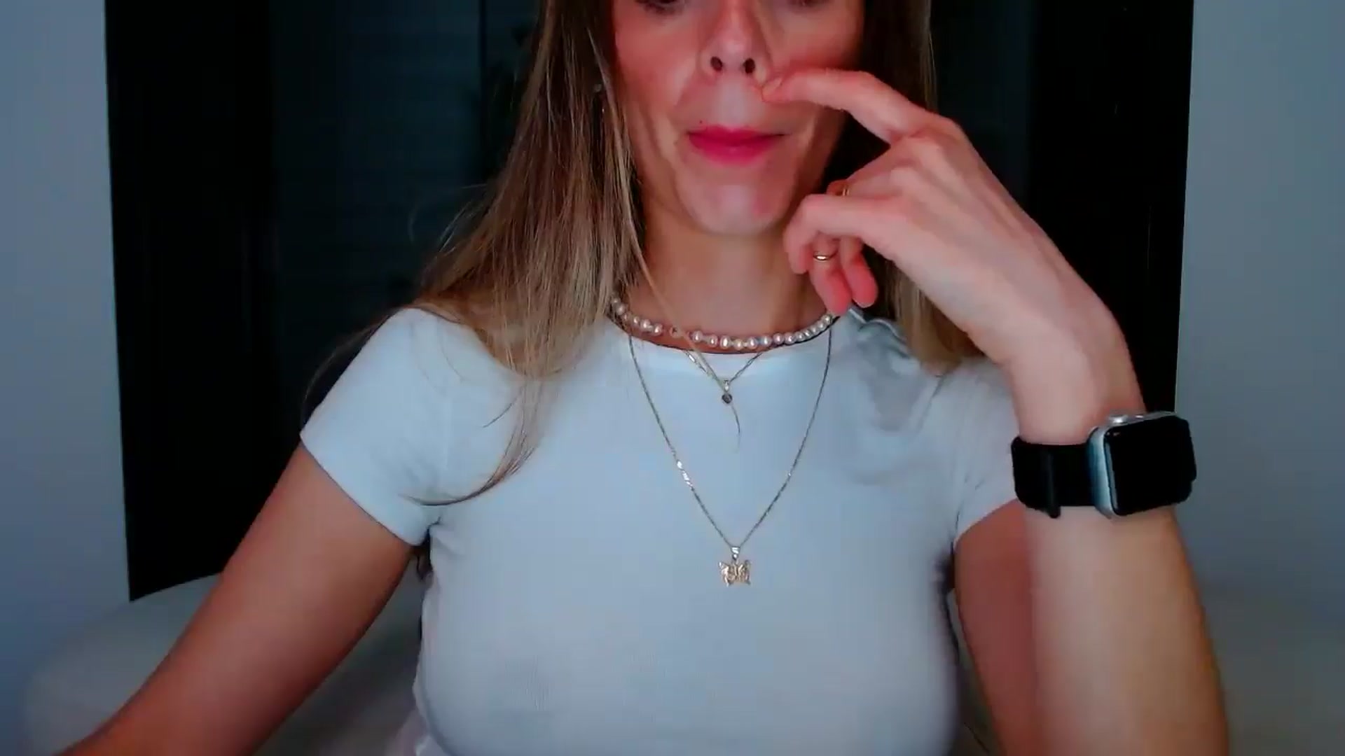 Gallery image thumbnail from fresagirl's myfreecams stream on, 06/04/2025, 20:45 image 9 of 20