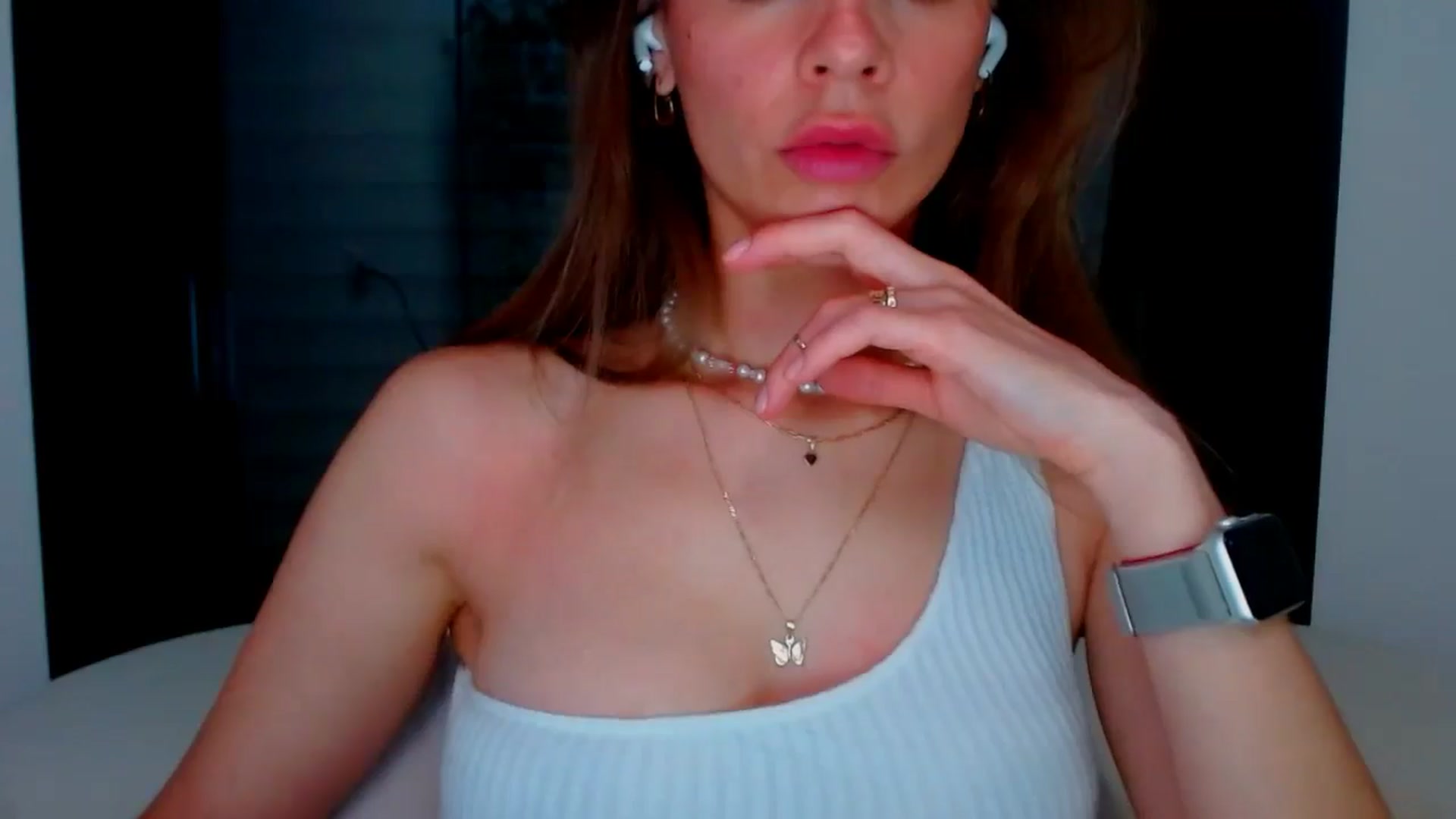 Gallery image thumbnail from fresagirl's myfreecams stream on, 06/11/2025, 21:08 image 3 of 20